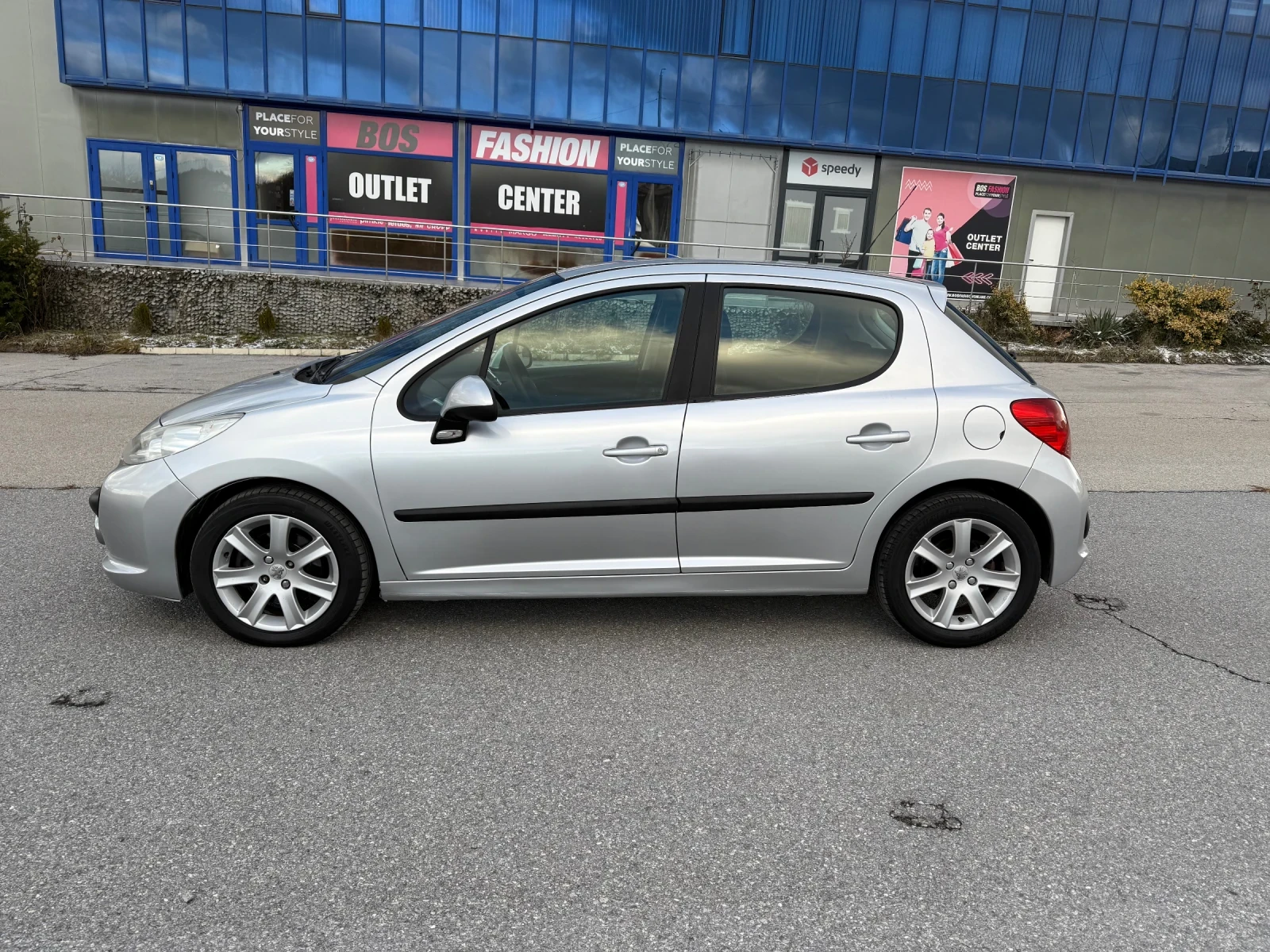 Peugeot 207 1.4 HDI Клима 90кс. - изображение 7