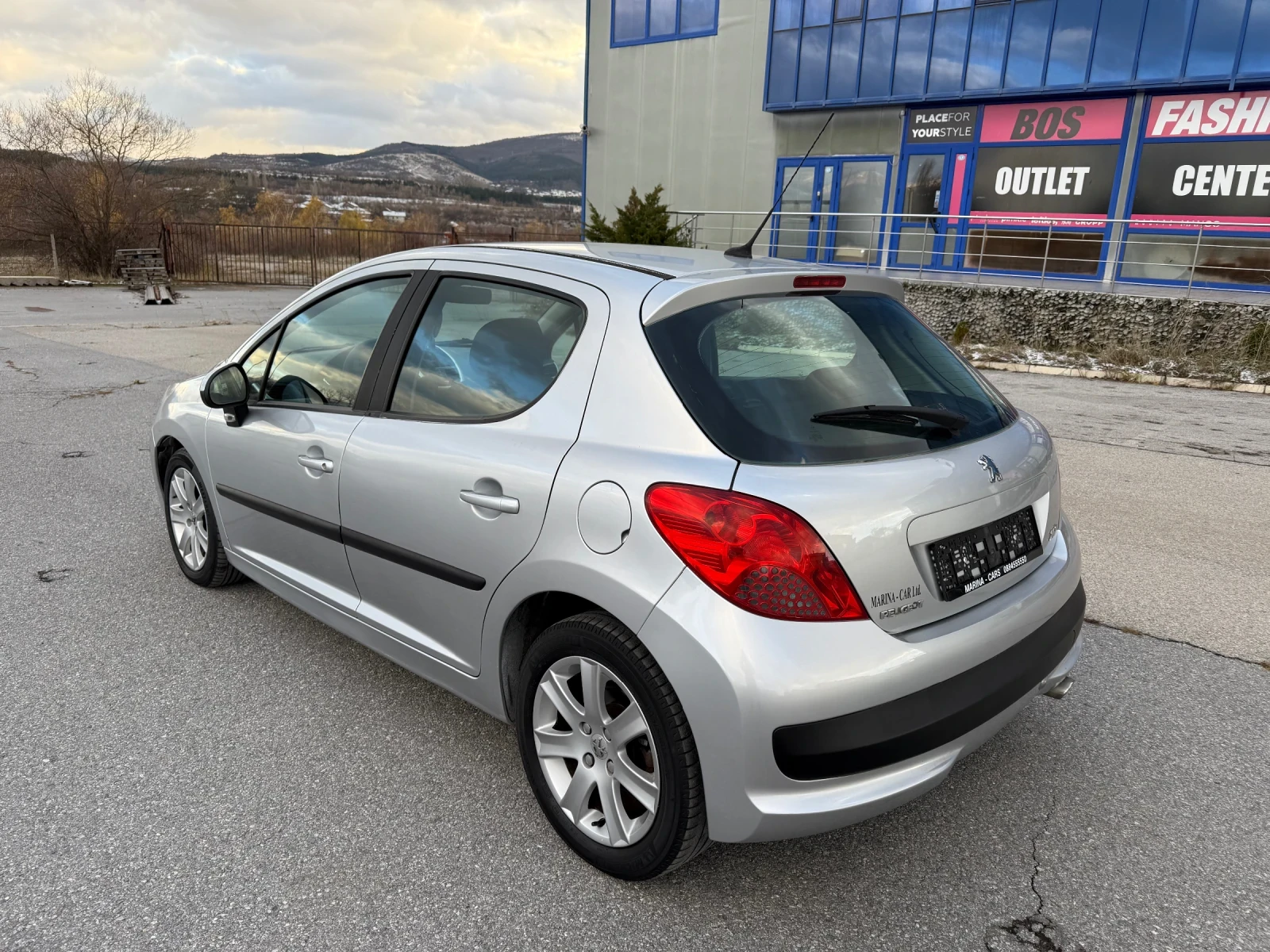 Peugeot 207 1.4 HDI Клима 90кс. - изображение 6