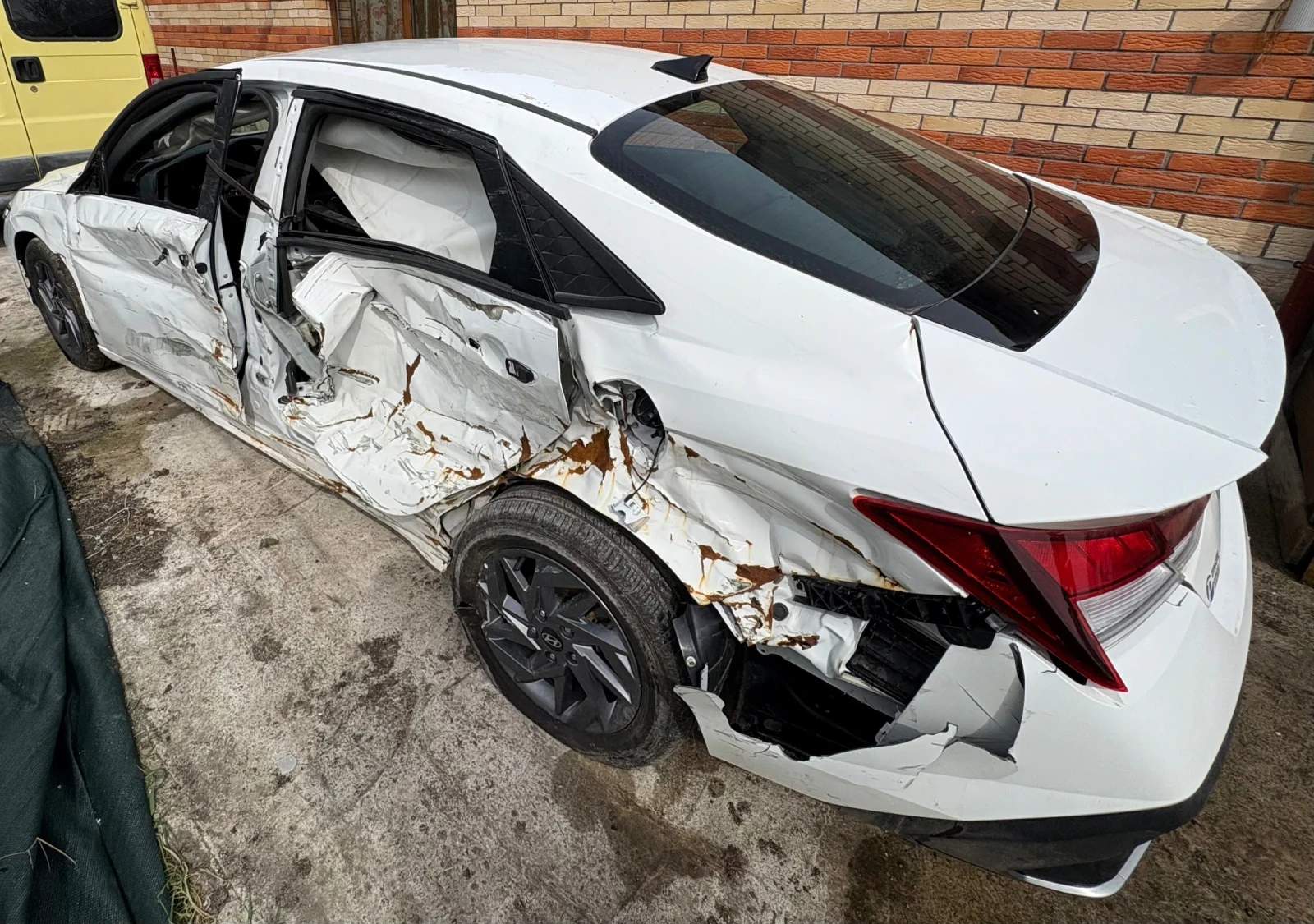Hyundai Elantra 2024 G 2.0L FI DOHC - изображение 7