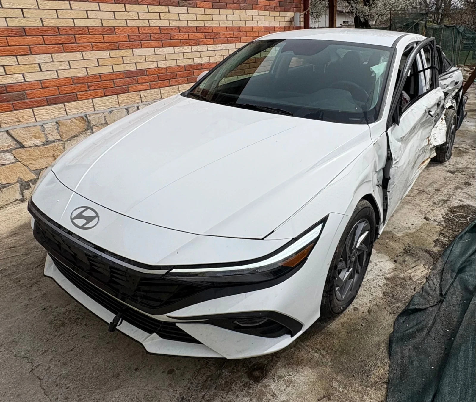 Hyundai Elantra 2024 G 2.0L FI DOHC - изображение 2