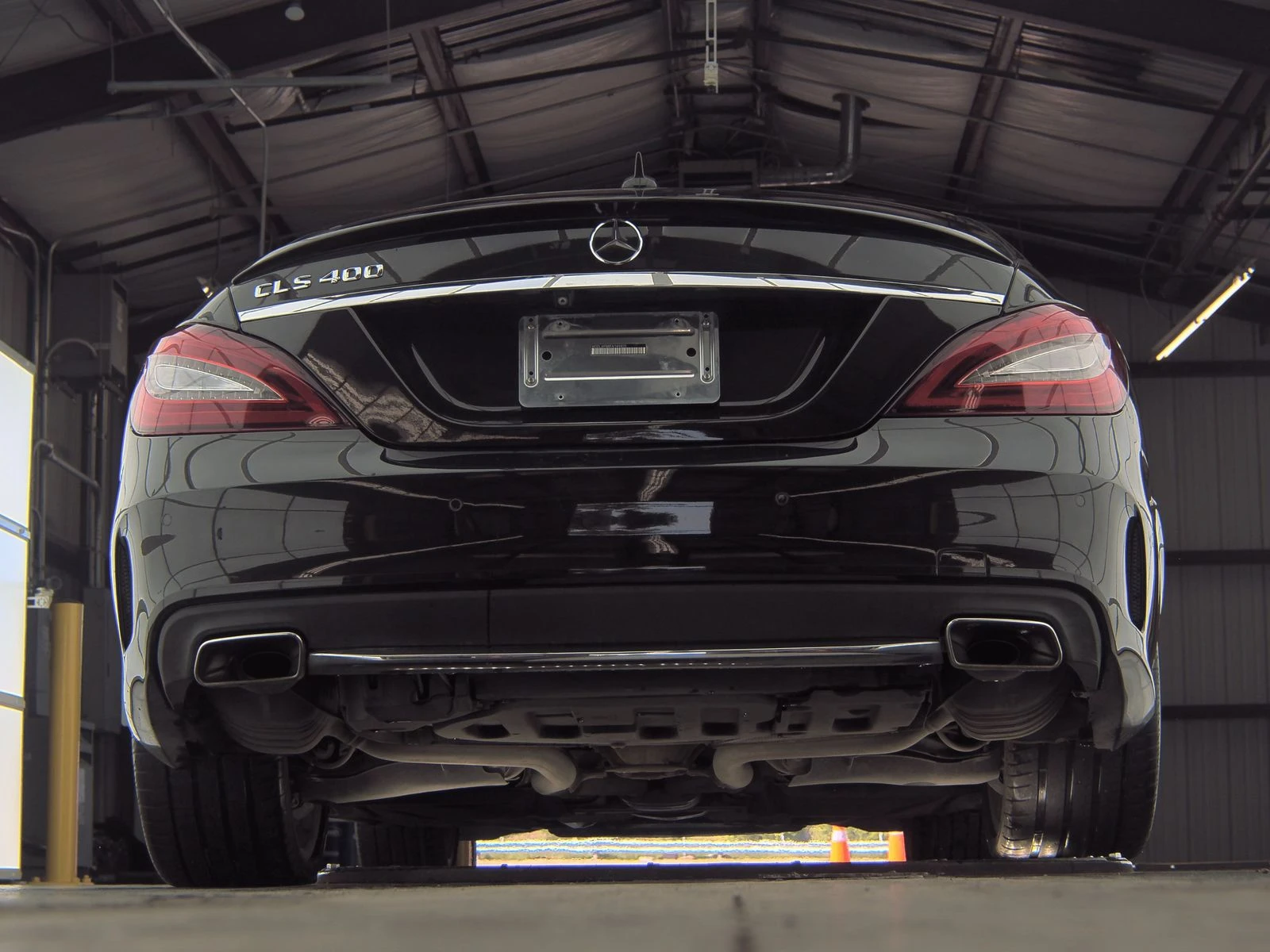 Mercedes-Benz CLS 400 AMG PACK* HARMAN* OBDUH* PANO* KEYLESS GO*  - изображение 6