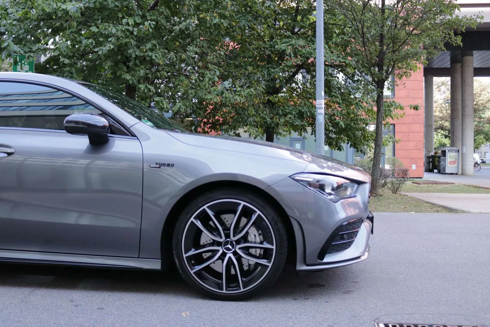 Mercedes-Benz CLA 45 AMG  - изображение 7