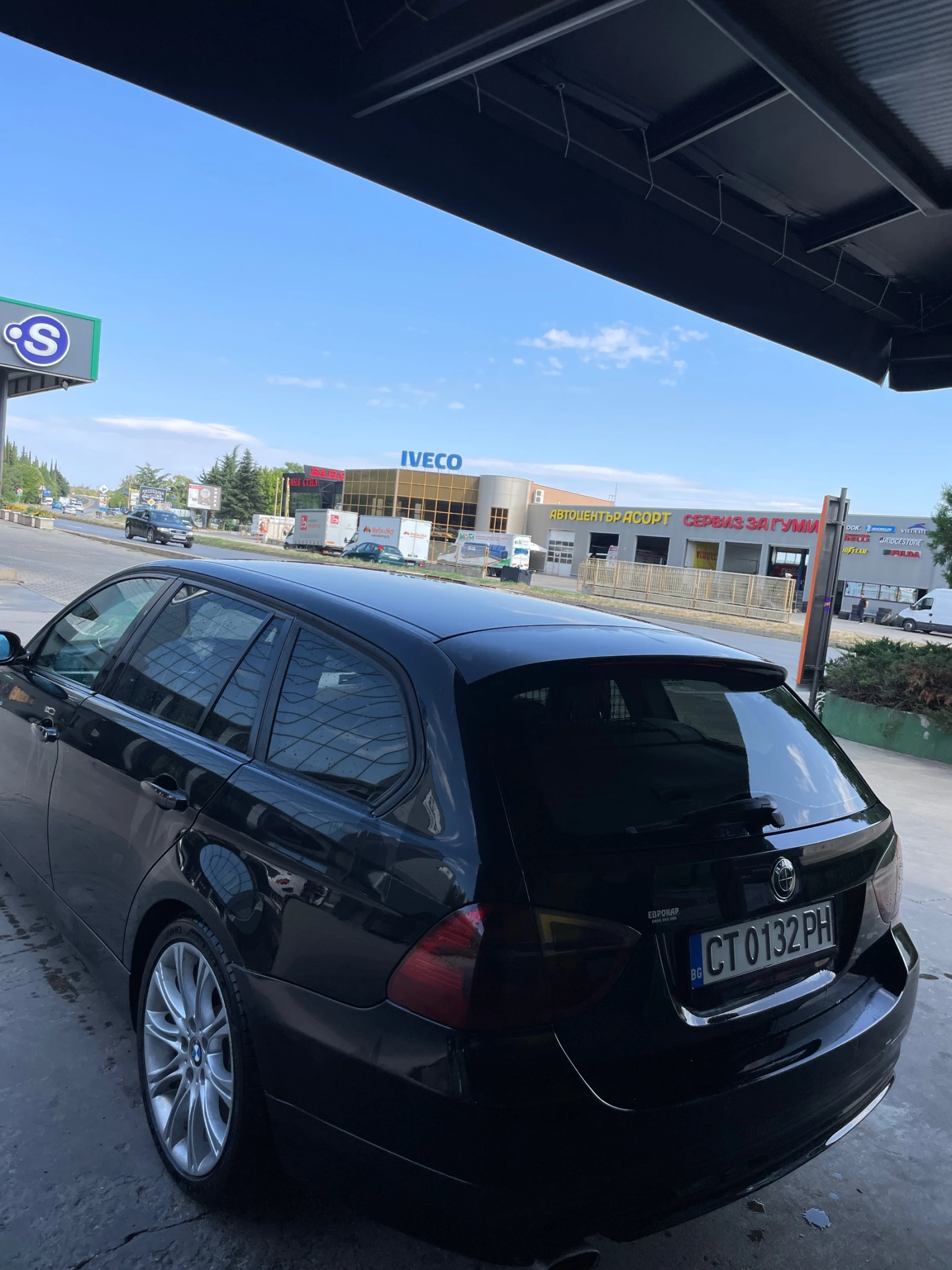 BMW 320  - изображение 4