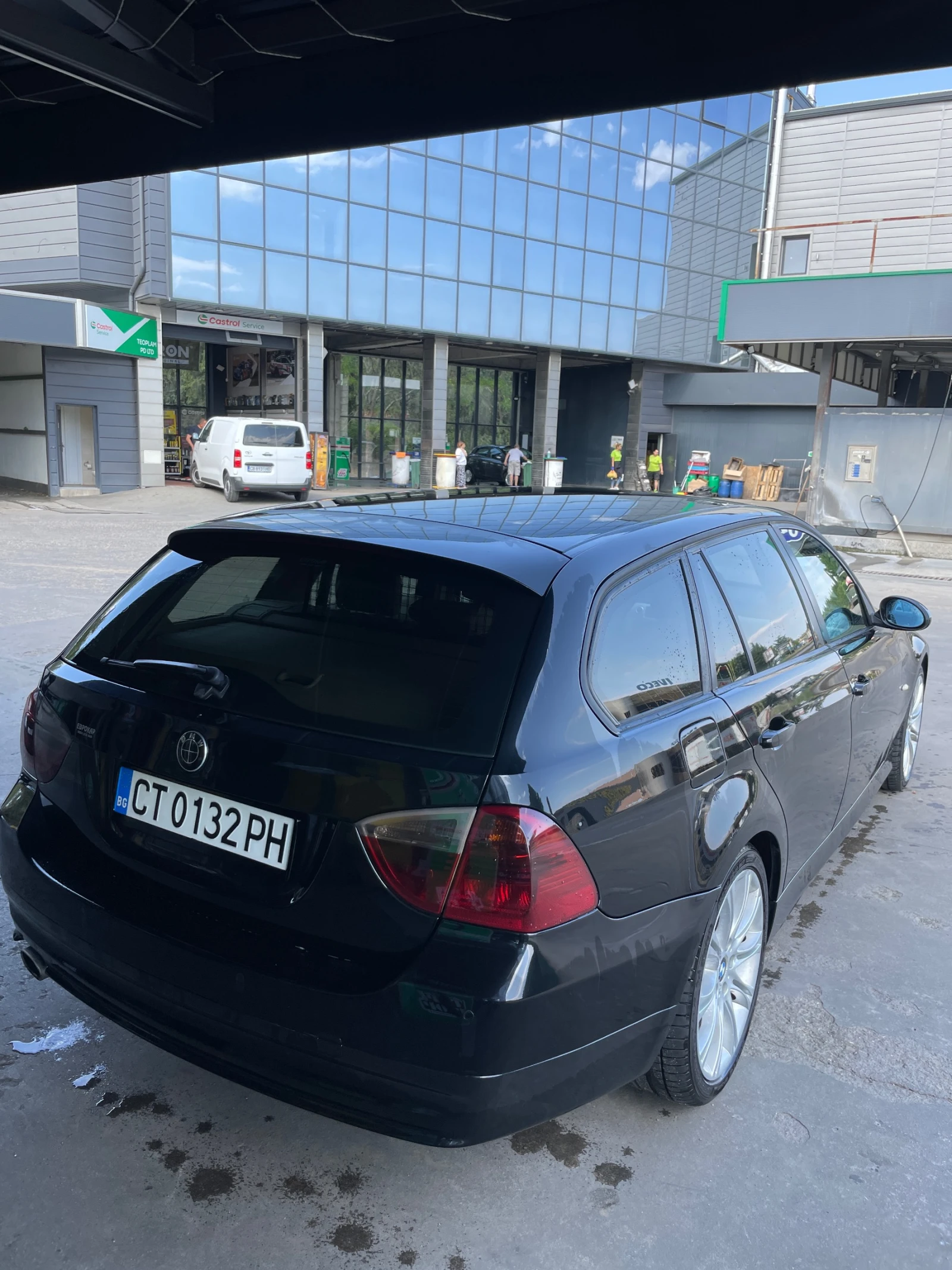BMW 320  - изображение 6