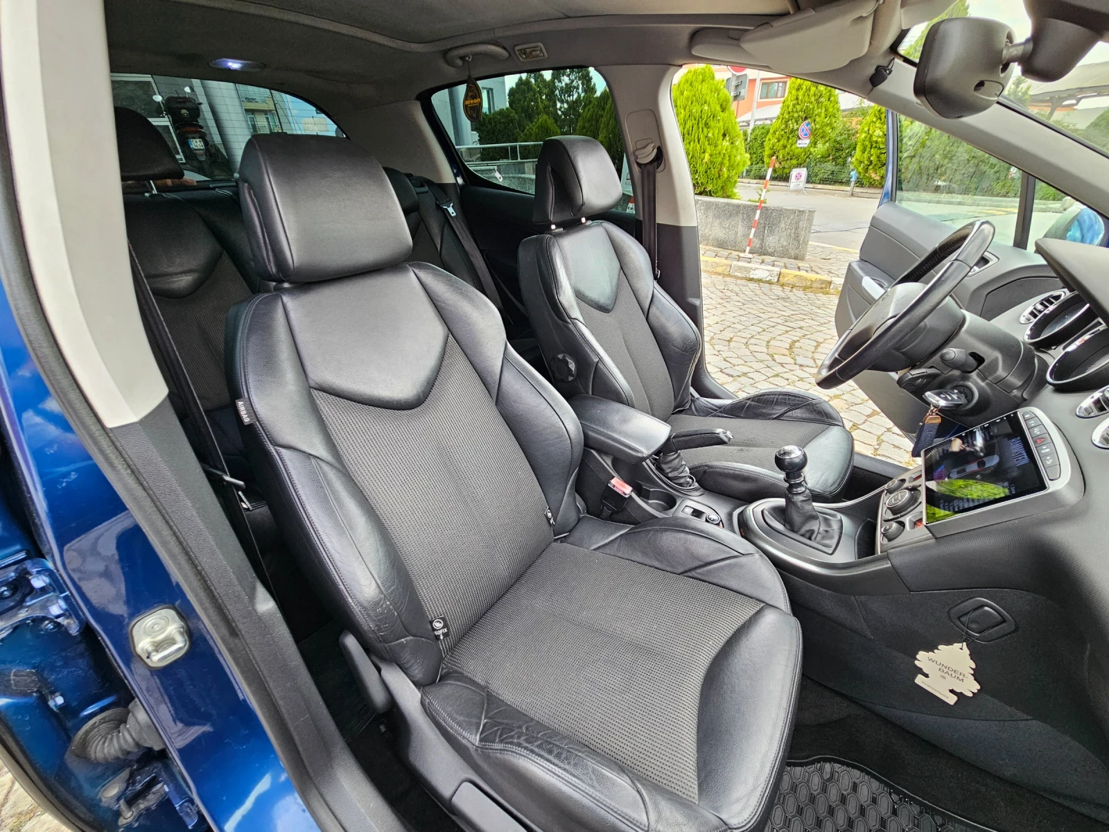 Peugeot 308 2.0 HDI - изображение 8