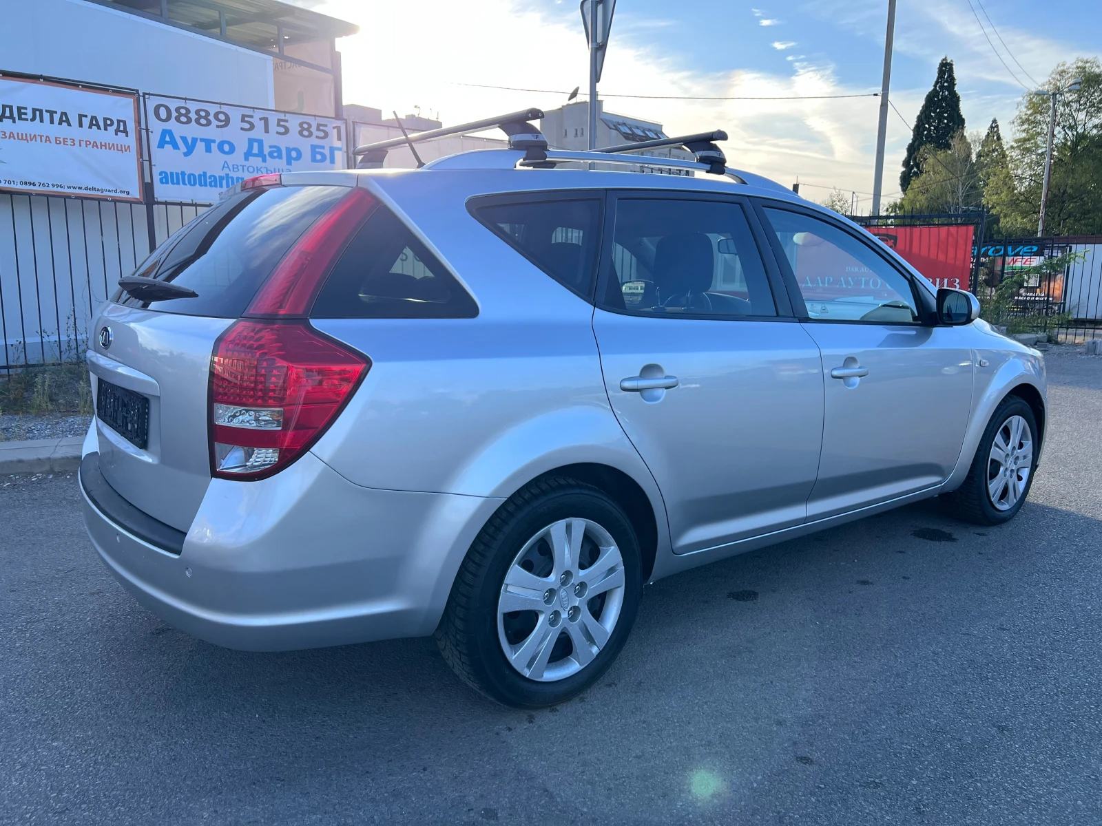 Kia Ceed 1.6 CRDI Facelift Автоматик Навигация Климатроник  - изображение 4
