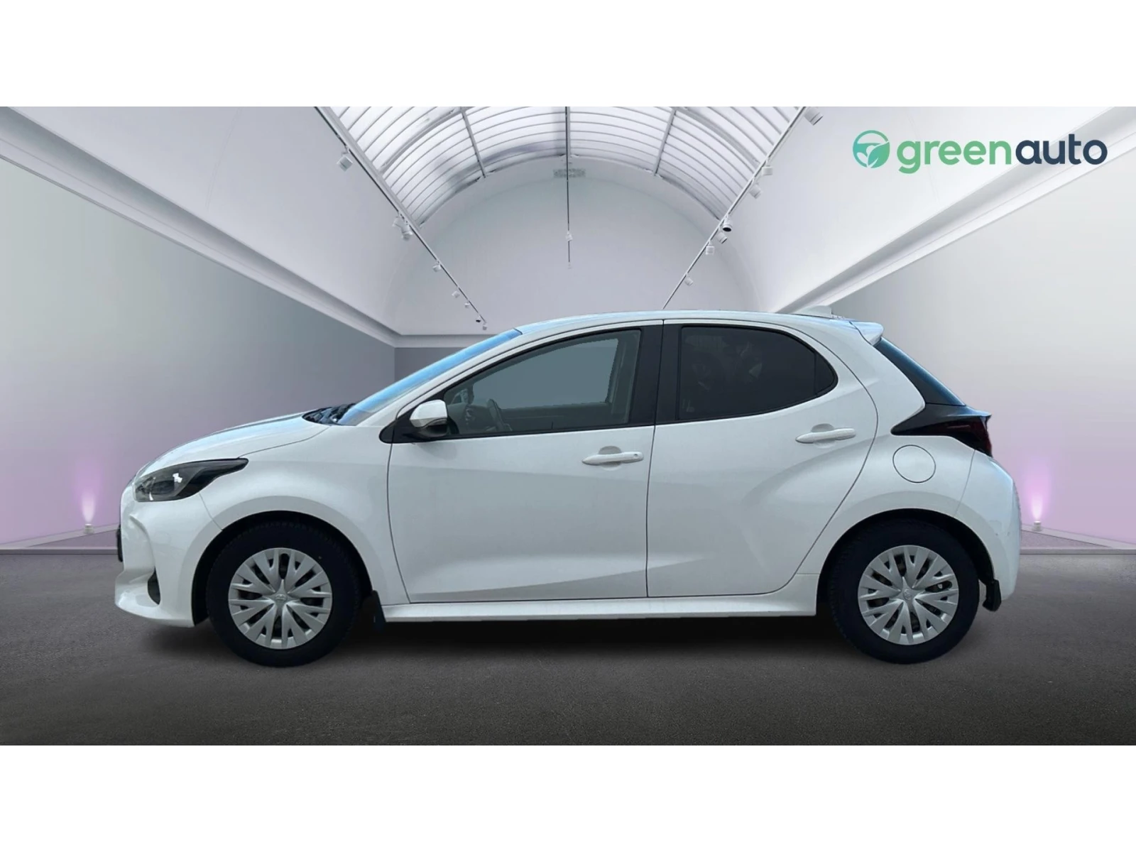 Toyota Yaris 1.5i M/T, Месечна вноска от 344 лв. - изображение 3