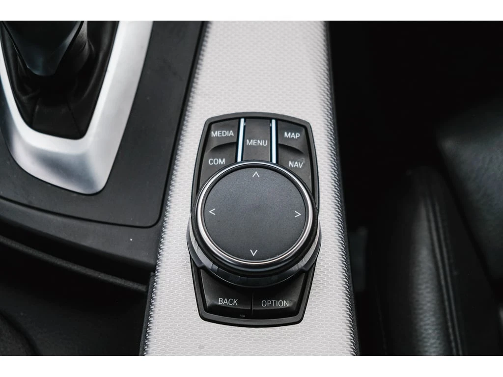 BMW 330 * 330i xDrive| Clean Carfax| M Sport| Carplay| Bli | Mobile.bg � ����������� 15