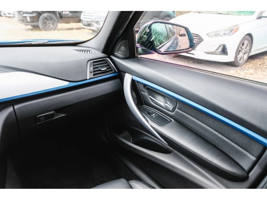 BMW 330 * 330i xDrive| Clean Carfax| M Sport| Carplay| Bli | Mobile.bg � ����������� 16