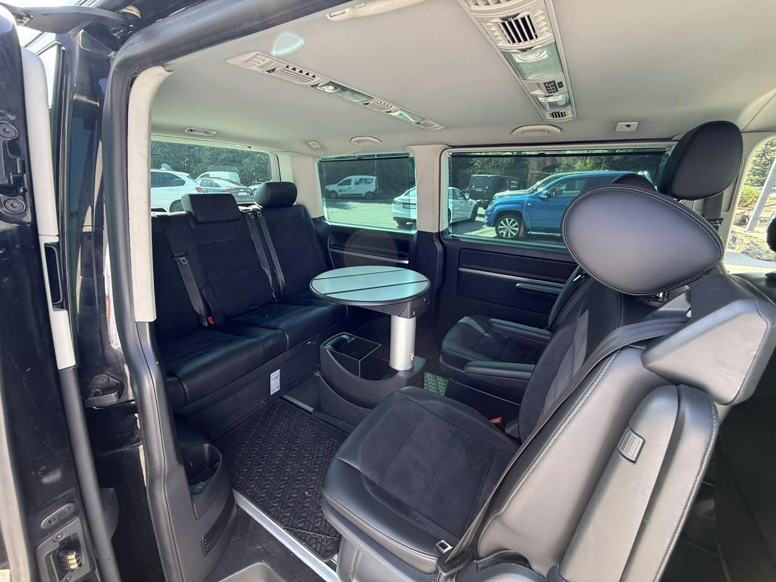 VW Multivan 2.0TDI DSG 4MOTION, снимка 14 - Автомобили и джипове - 53722959