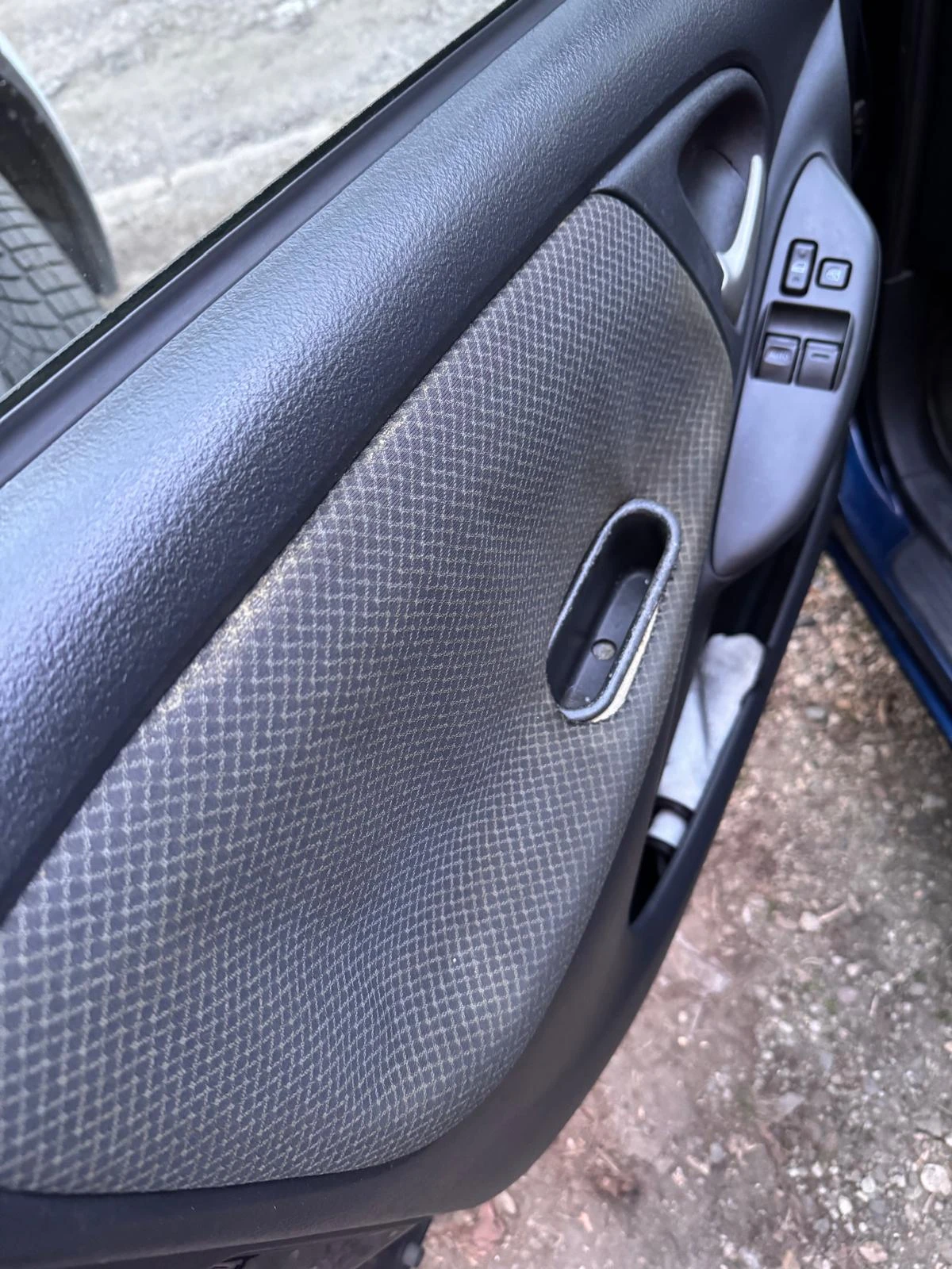 Toyota Yaris, снимка 5 - Автомобили и джипове - 53870354