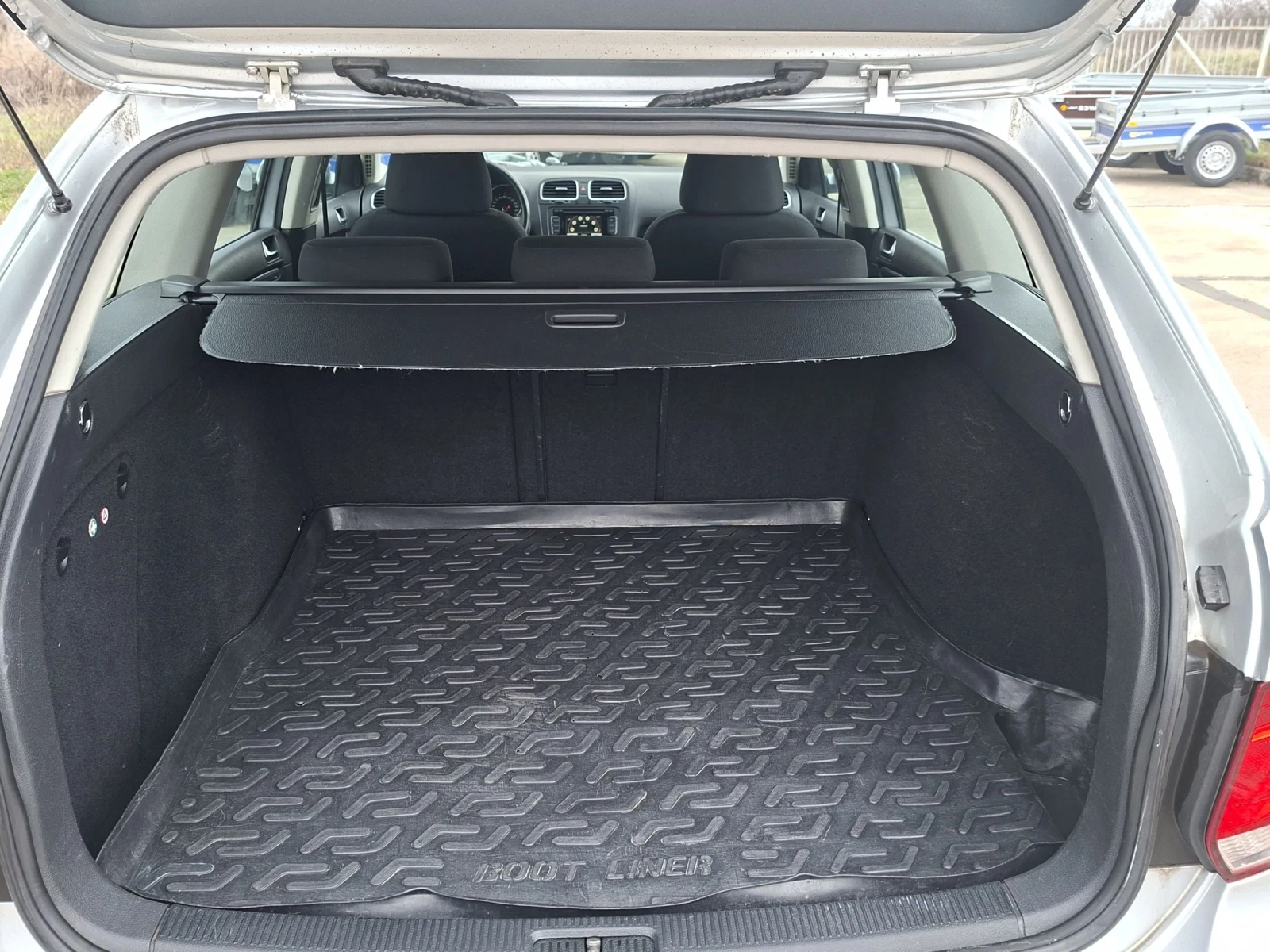 VW Golf 1.6TDi 105кс. Bluemotion, снимка 13 - Автомобили и джипове - 53915271