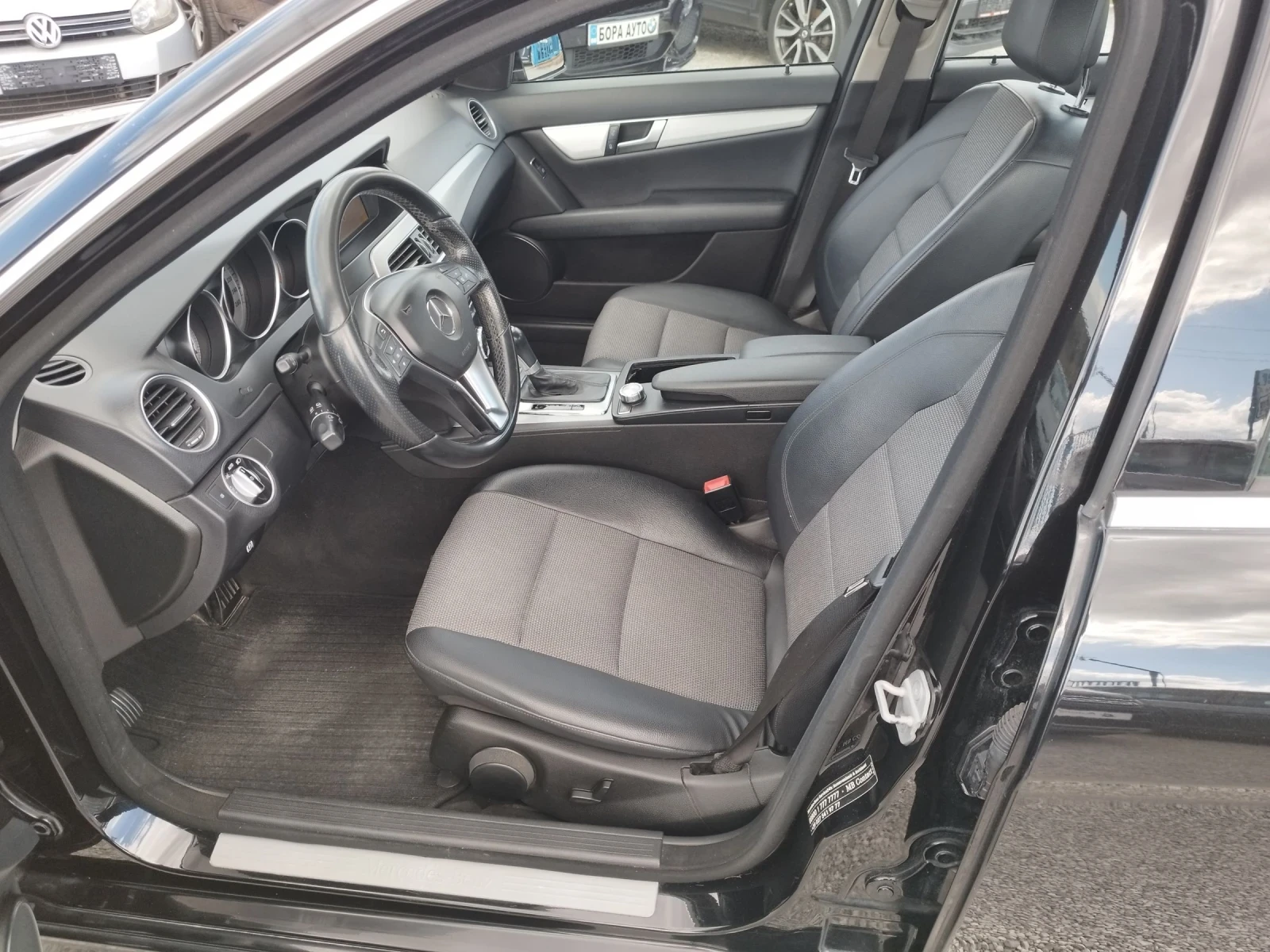 Mercedes-Benz C 250 CDI AMG-PAKET 4-MATIC, снимка 9 - Автомобили и джипове - 53921301