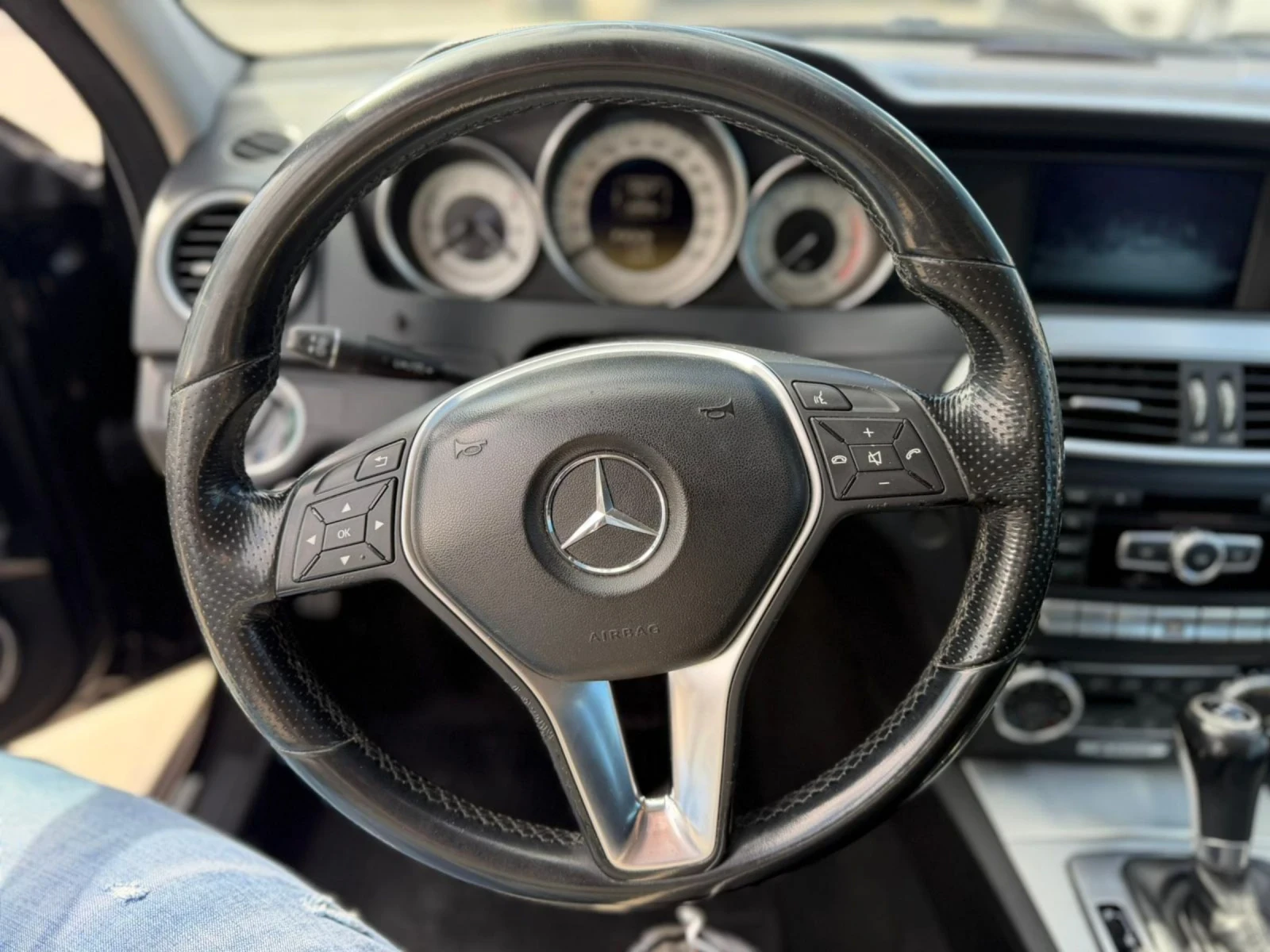 Mercedes-Benz C 250 CDI AMG-PAKET 4-MATIC, снимка 12 - Автомобили и джипове - 53921301