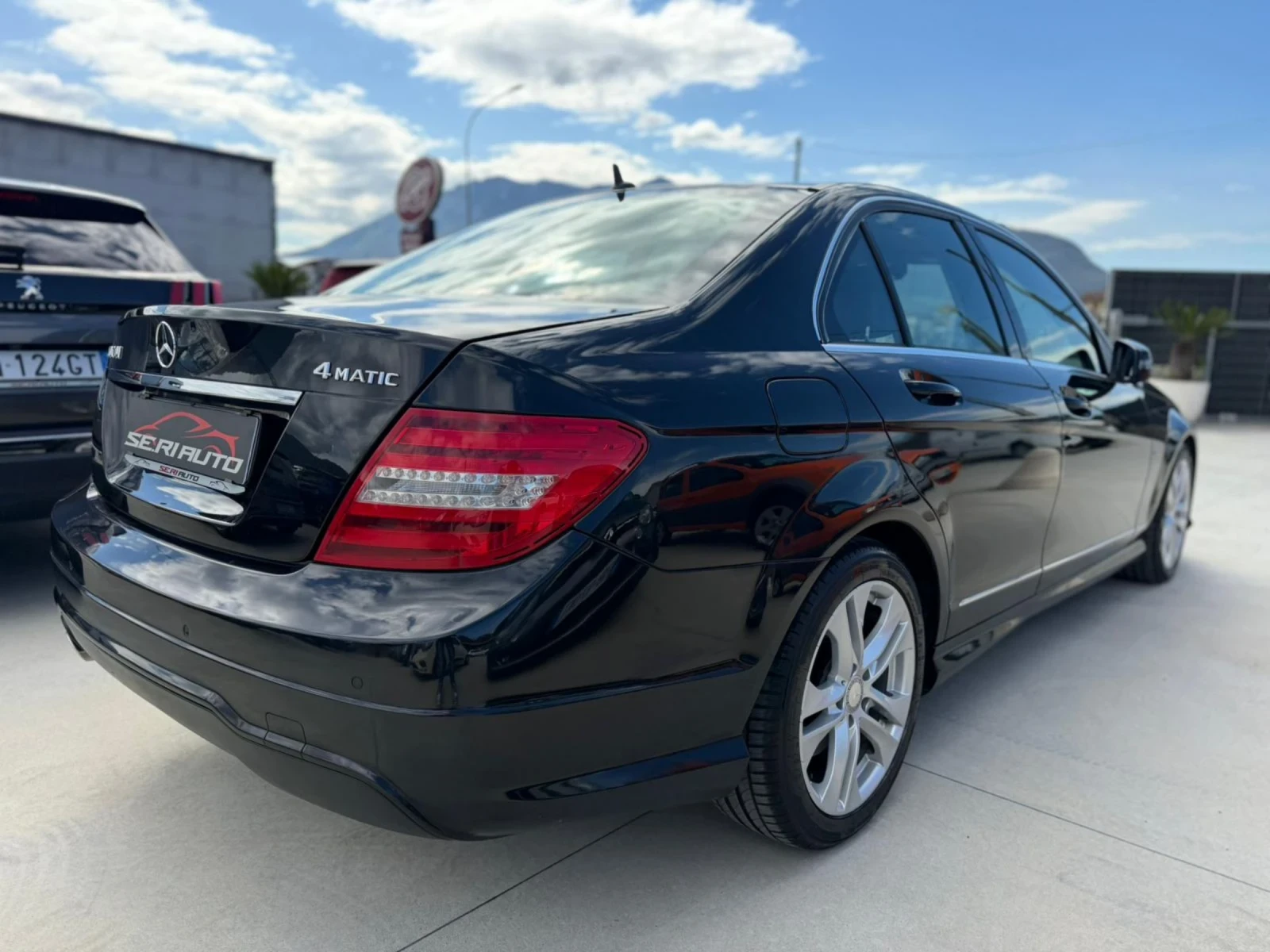 Mercedes-Benz C 250 CDI AMG-PAKET 4-MATIC, снимка 5 - Автомобили и джипове - 53921301