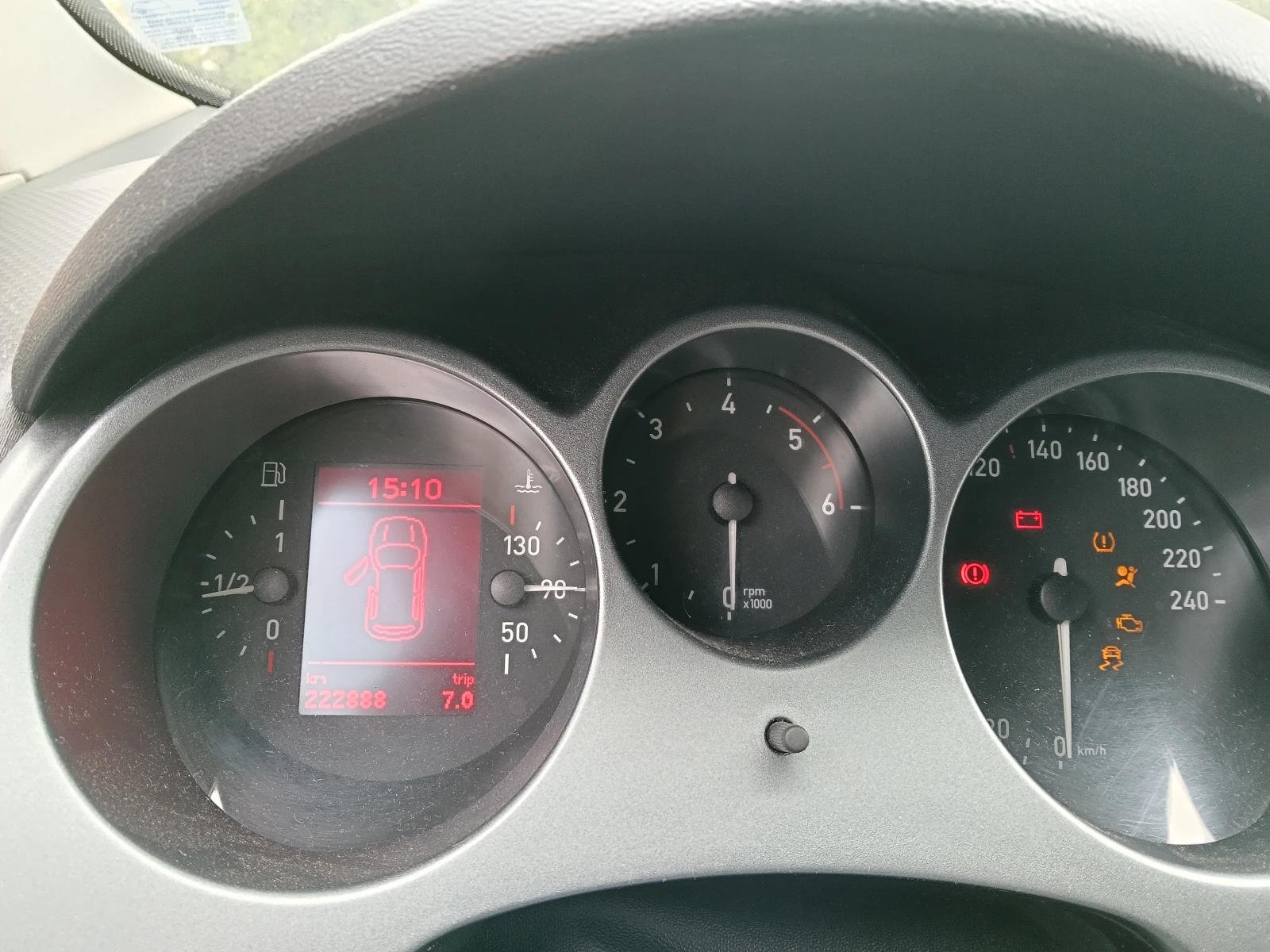 Seat Altea XL 2.0 дизел, снимка 7 - Автомобили и джипове - 54032484