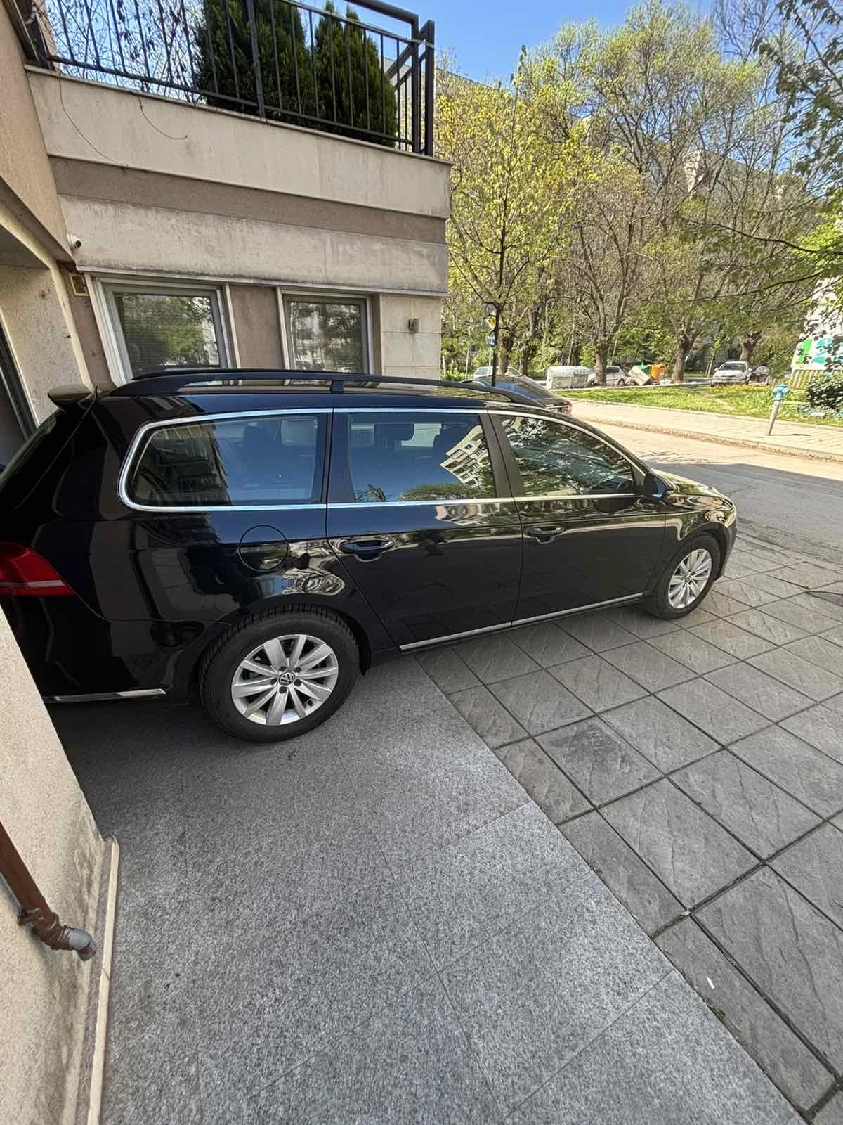 VW Passat Комби/ Автоматик, снимка 4 - Автомобили и джипове - 54411191