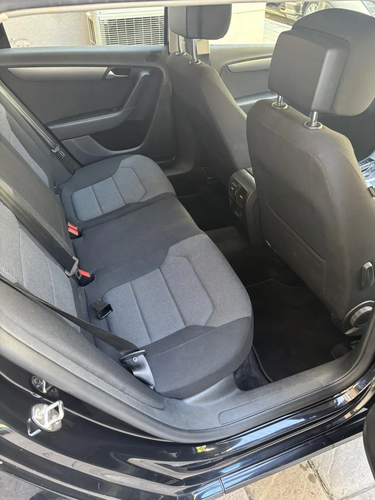 VW Passat Комби/ Автоматик, снимка 7 - Автомобили и джипове - 54411191
