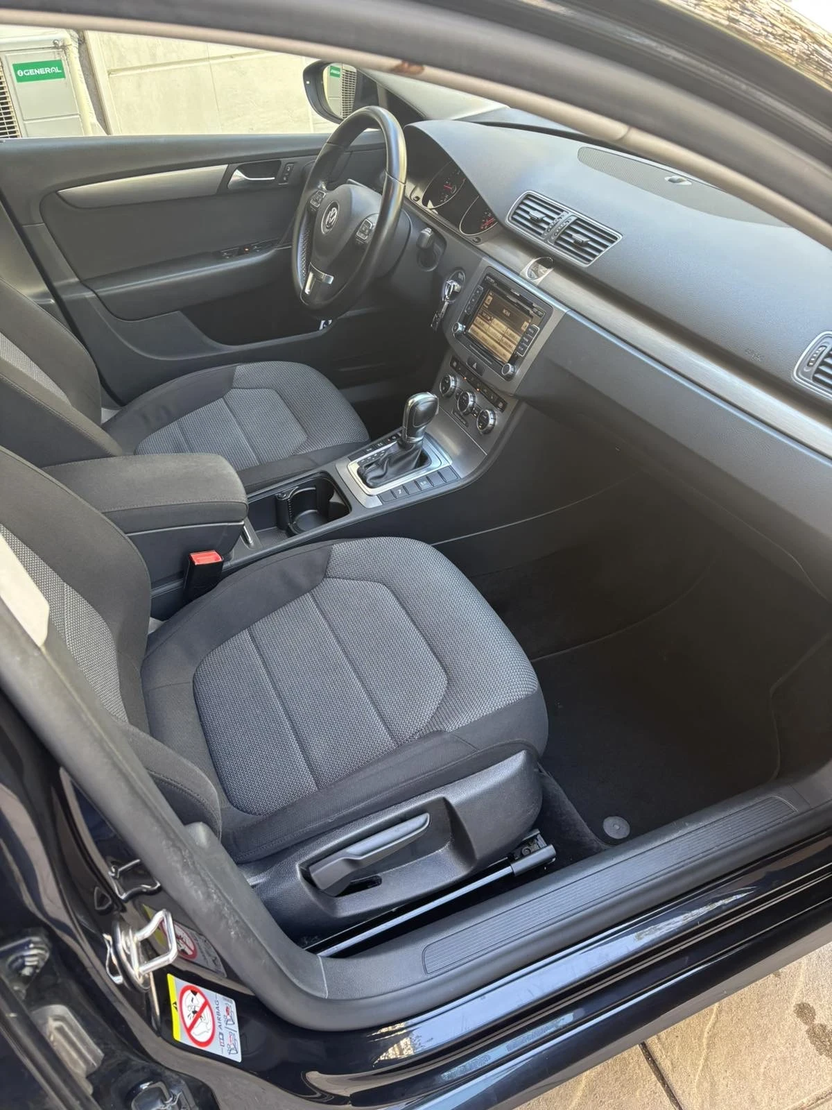 VW Passat Комби/ Автоматик, снимка 6 - Автомобили и джипове - 54411191