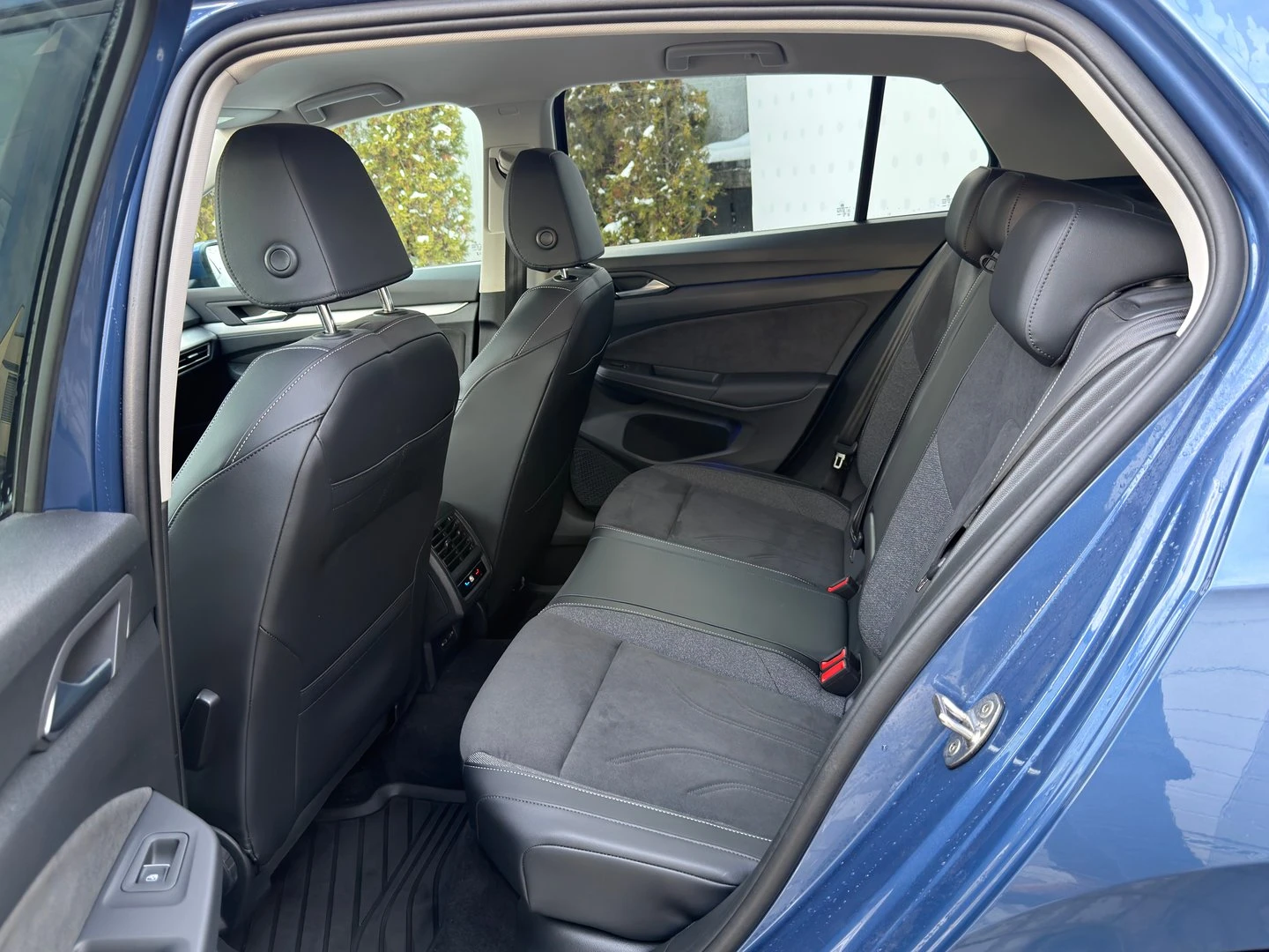 VW Golf | Mobile.bg � ����������� 4