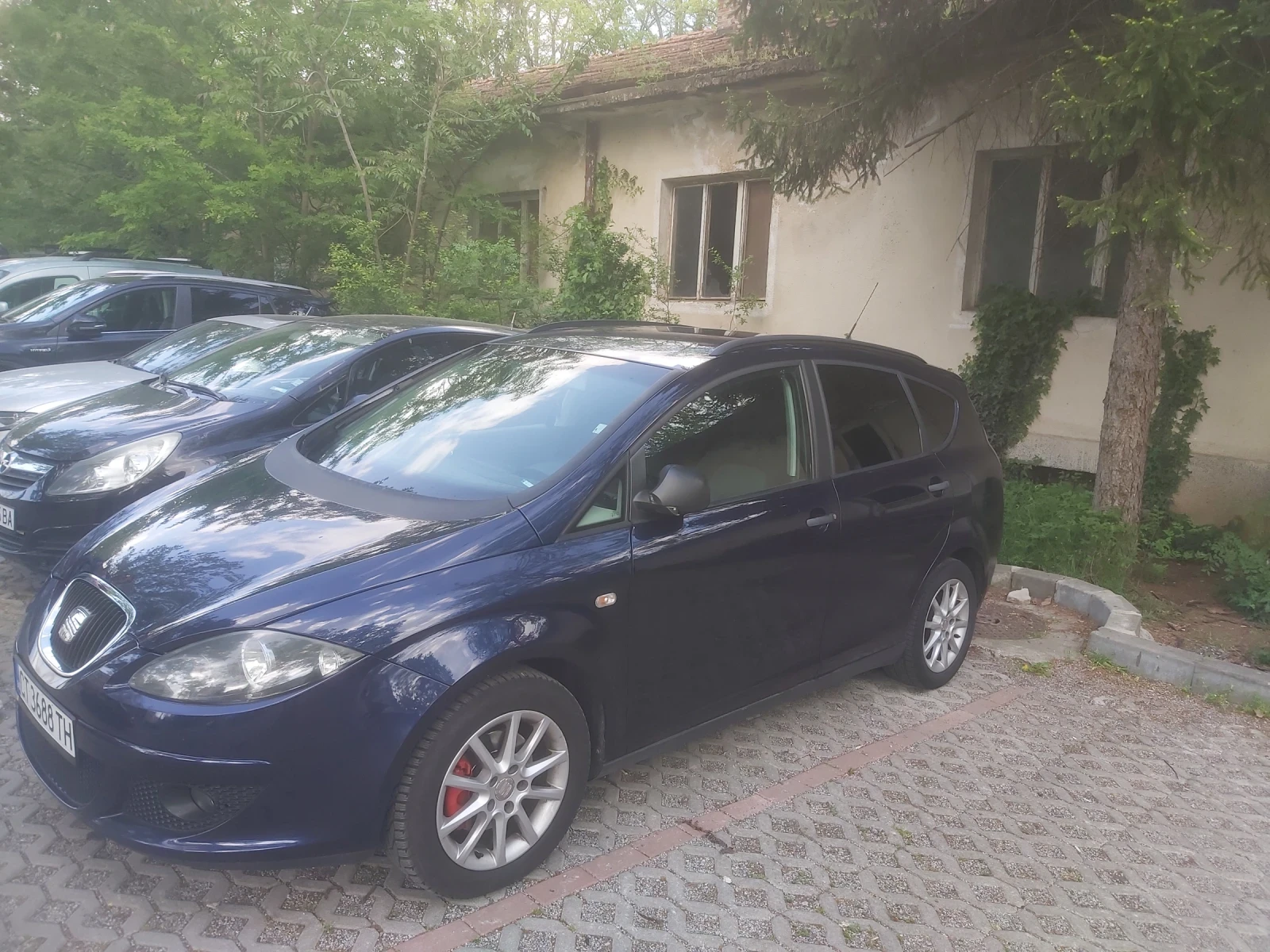 Seat Altea, снимка 6 - Автомобили и джипове - 54511123