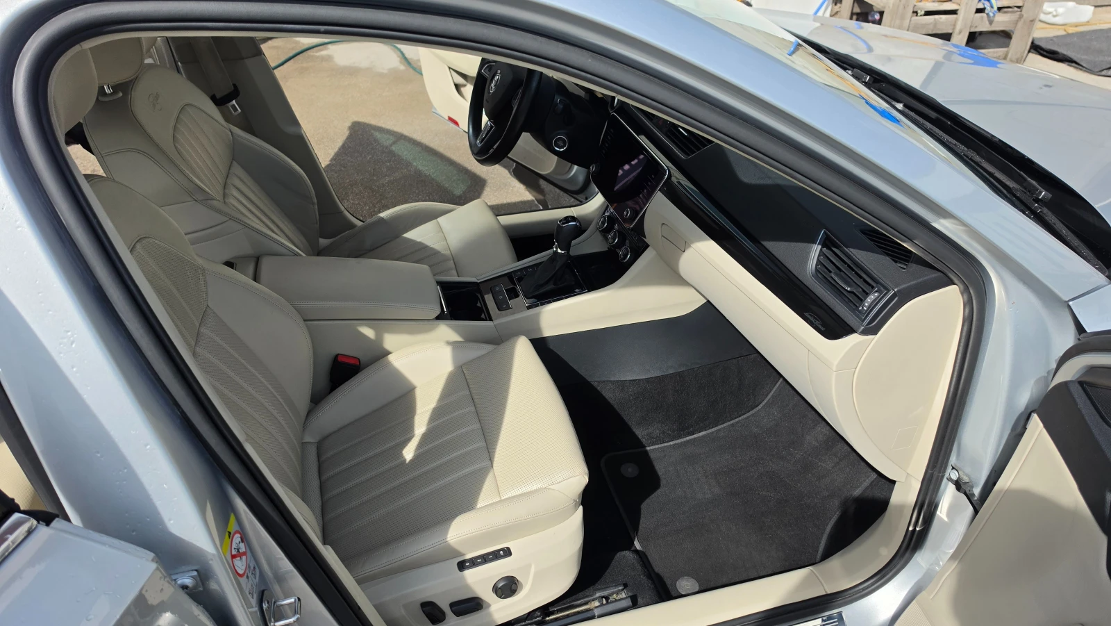 Skoda Superb L&K, снимка 12 - Автомобили и джипове - 54672751