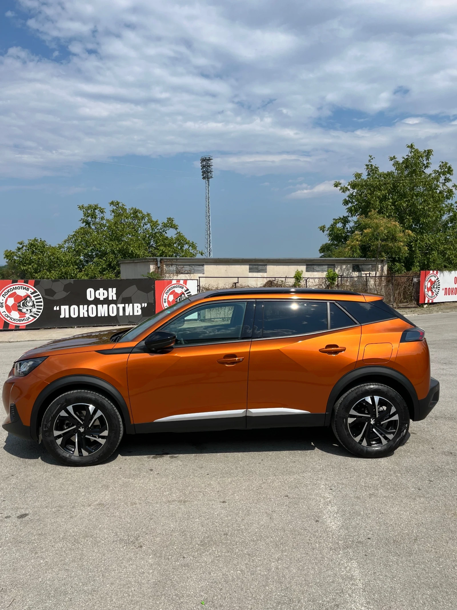 Peugeot 2008 Allure, снимка 4 - Автомобили и джипове - 54712150