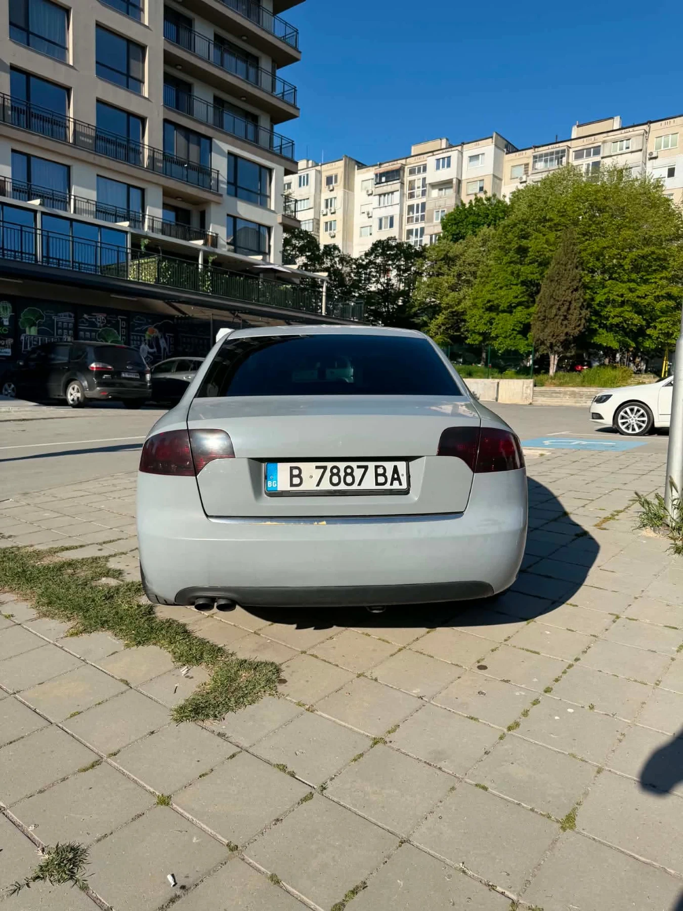 Audi A4 2.0TDI, снимка 4 - Автомобили и джипове - 54897935