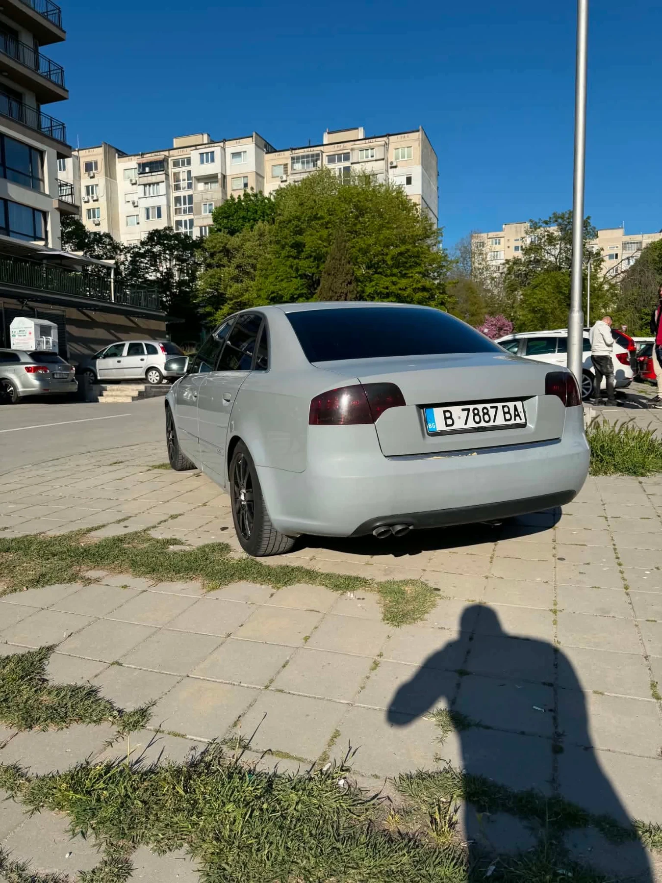 Audi A4 2.0TDI, снимка 5 - Автомобили и джипове - 54897935