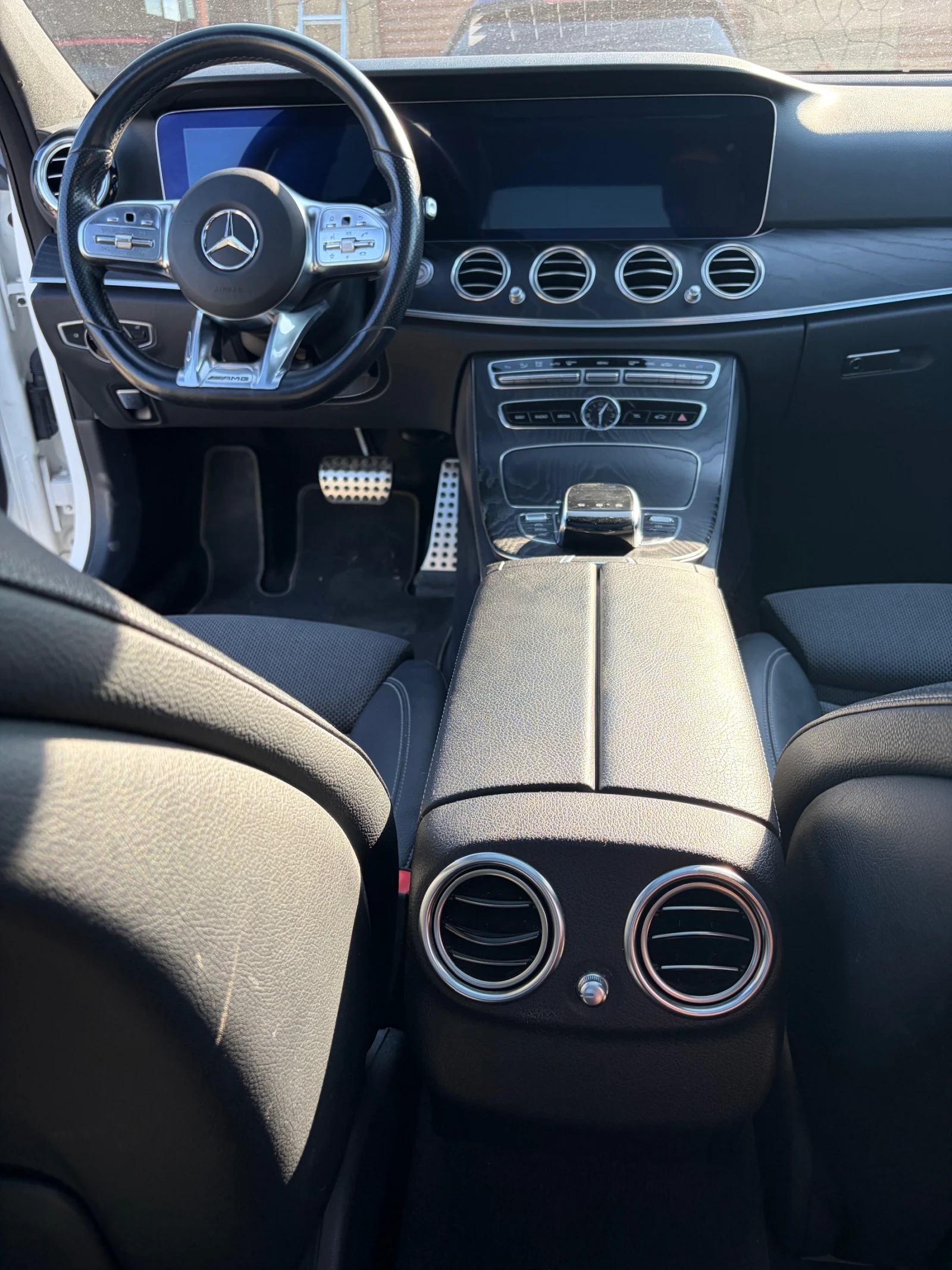 Mercedes-Benz E 300 AMG ШВЕЙЦРИЯ!!!, снимка 11 - Автомобили и джипове - 55466847