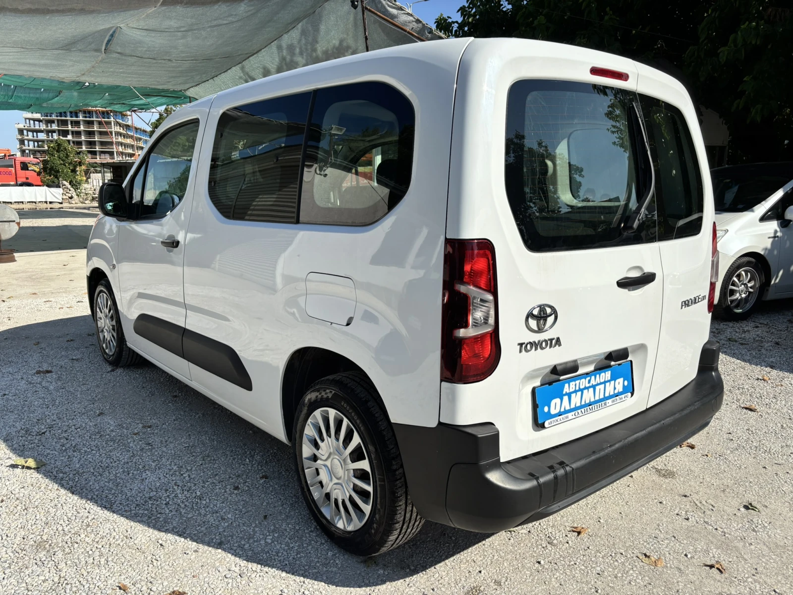 Toyota Proace City 1.5-D4D, снимка 3 - Автомобили и джипове - 55537380