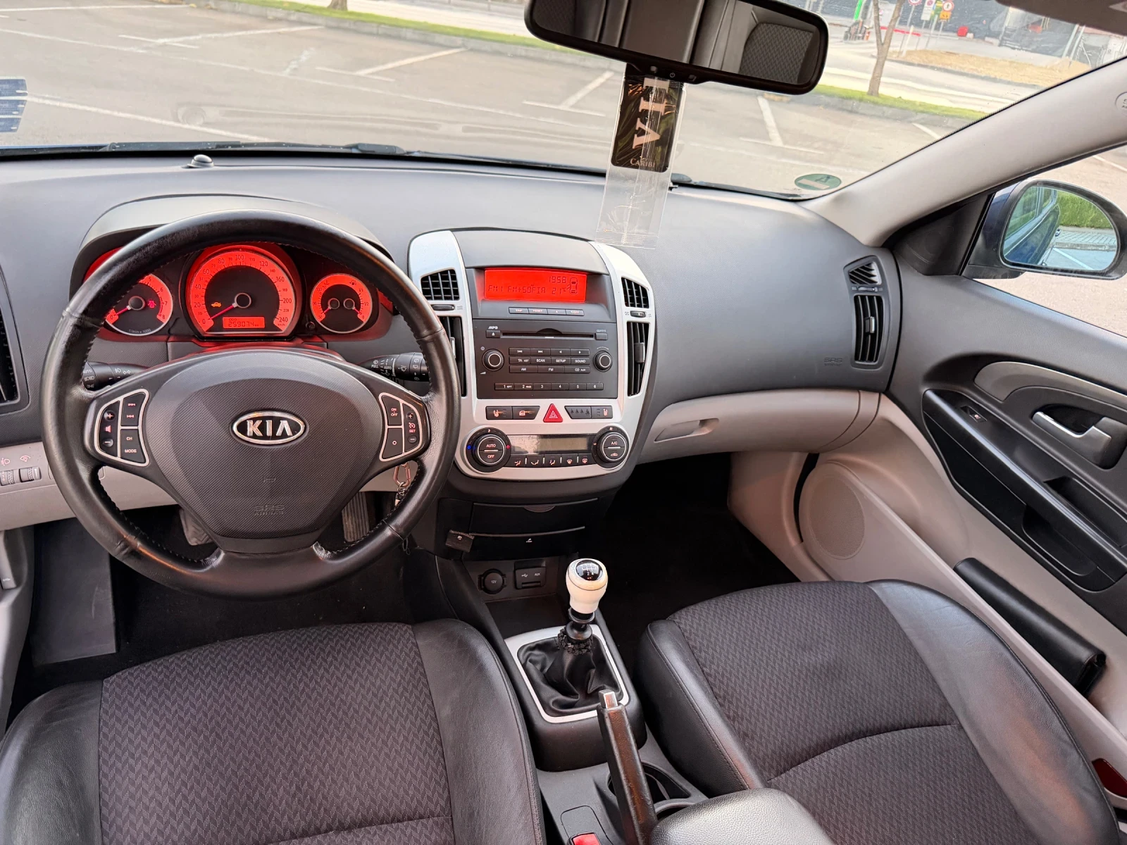 Kia Ceed Газ.Инж Климатроник, снимка 9 - Автомобили и джипове - 55944860