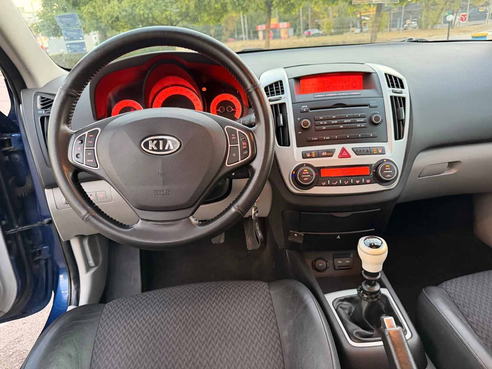 Kia Ceed Газ.Инж Климатроник, снимка 10 - Автомобили и джипове - 55944860