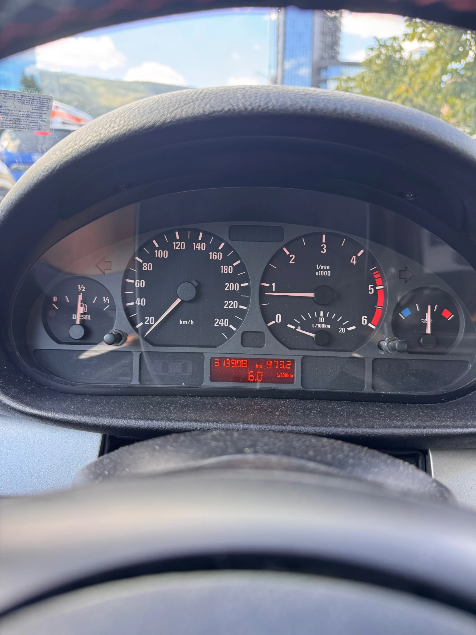 BMW 320, снимка 10 - Автомобили и джипове - 55949070
