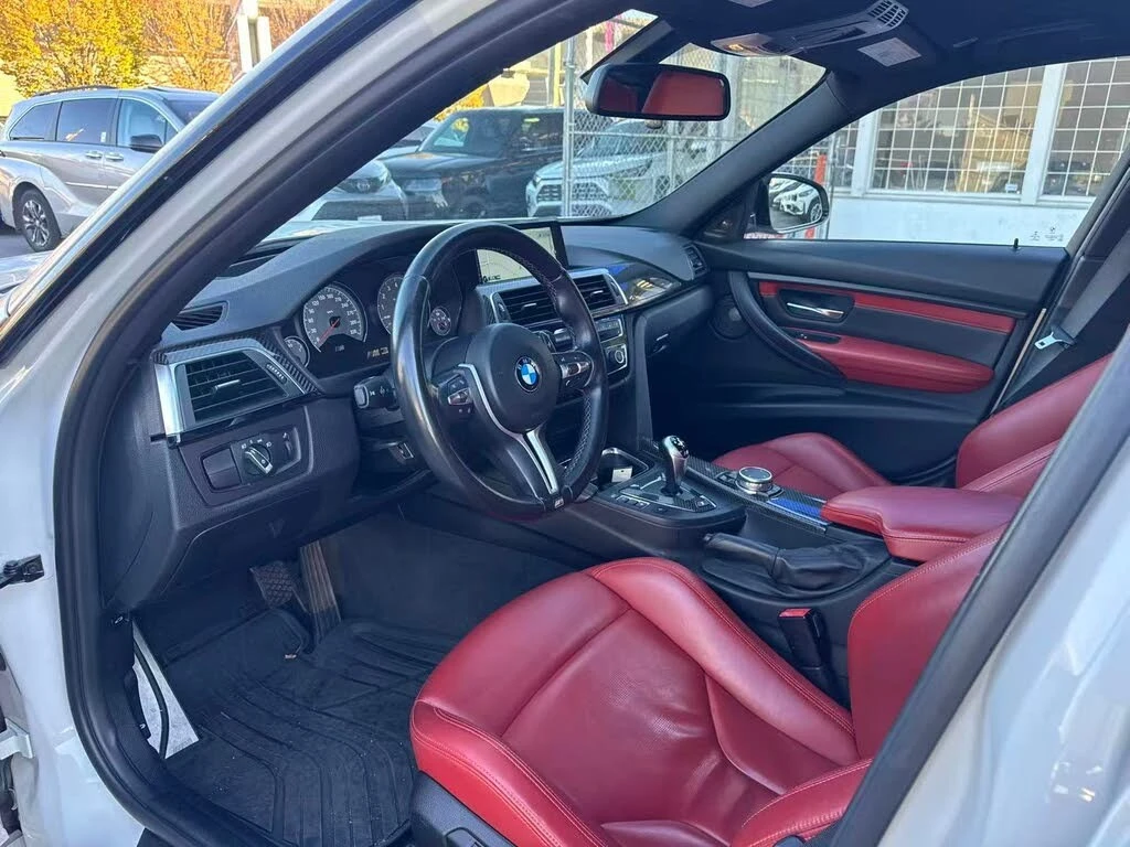 BMW M3 Sedan * ���������� * (���� �� ��) | Mobile.bg � ����������� 10