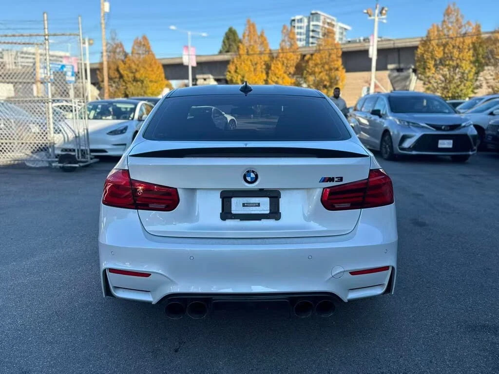 BMW M3 Sedan * ���������� * (���� �� ��) | Mobile.bg � ����������� 6