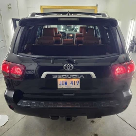 Toyota Sequoia * Platinum * 2 КЛЮЧА* ПОДГРЕВ* KEYLESS* , снимка 17 - Автомобили и джипове - 53644056
