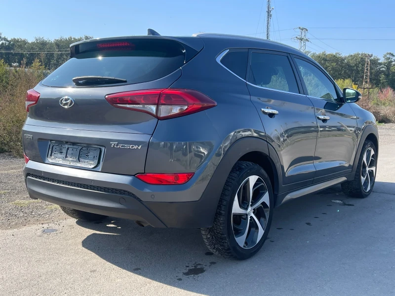 Hyundai Tucson, снимка 7 - Автомобили и джипове - 47769948