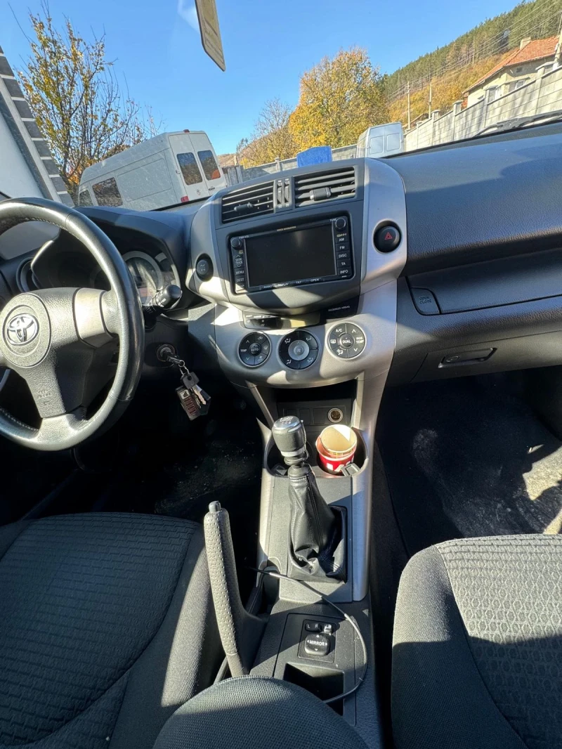 Toyota Rav4, снимка 13 - Автомобили и джипове - 47815031