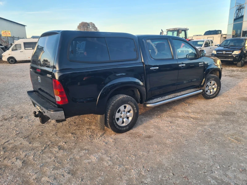 Toyota Hilux 3.0 d4d, снимка 4 - Автомобили и джипове - 48031721