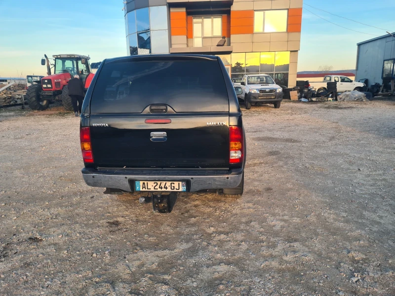 Toyota Hilux 3.0 d4d, снимка 5 - Автомобили и джипове - 48031721