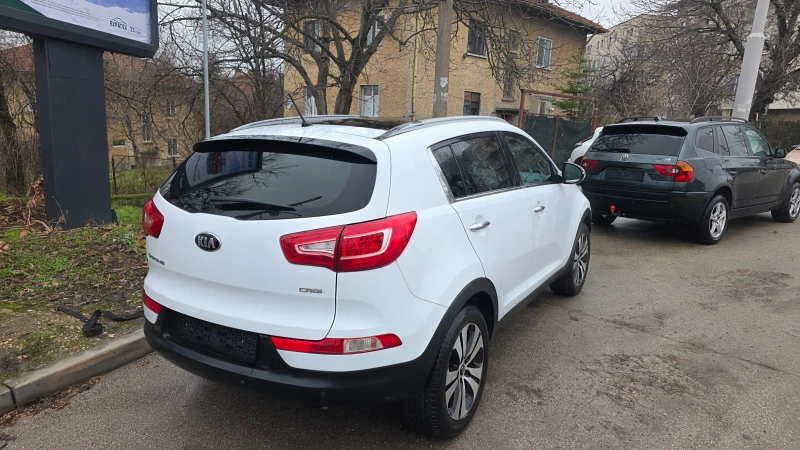 Kia Sportage 1.7d, снимка 11 - Автомобили и джипове - 53433734