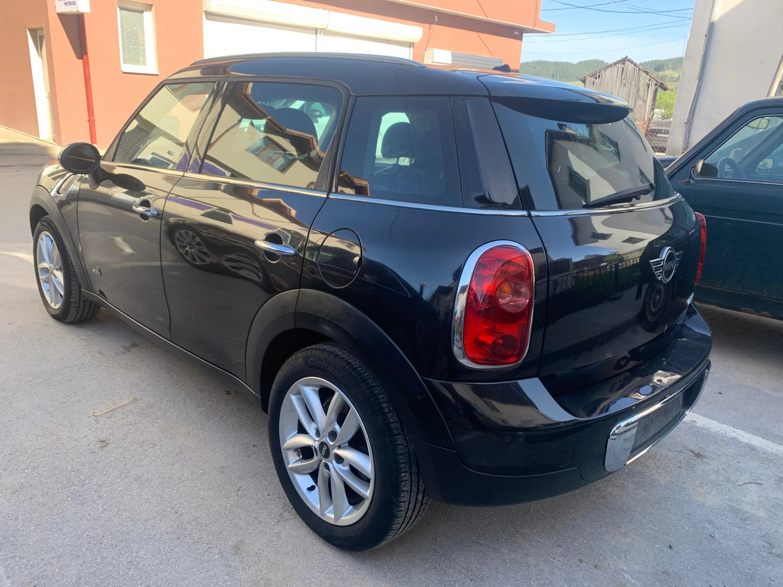 Mini Countryman 1.6 D ALL4 4x4 - изображение 4