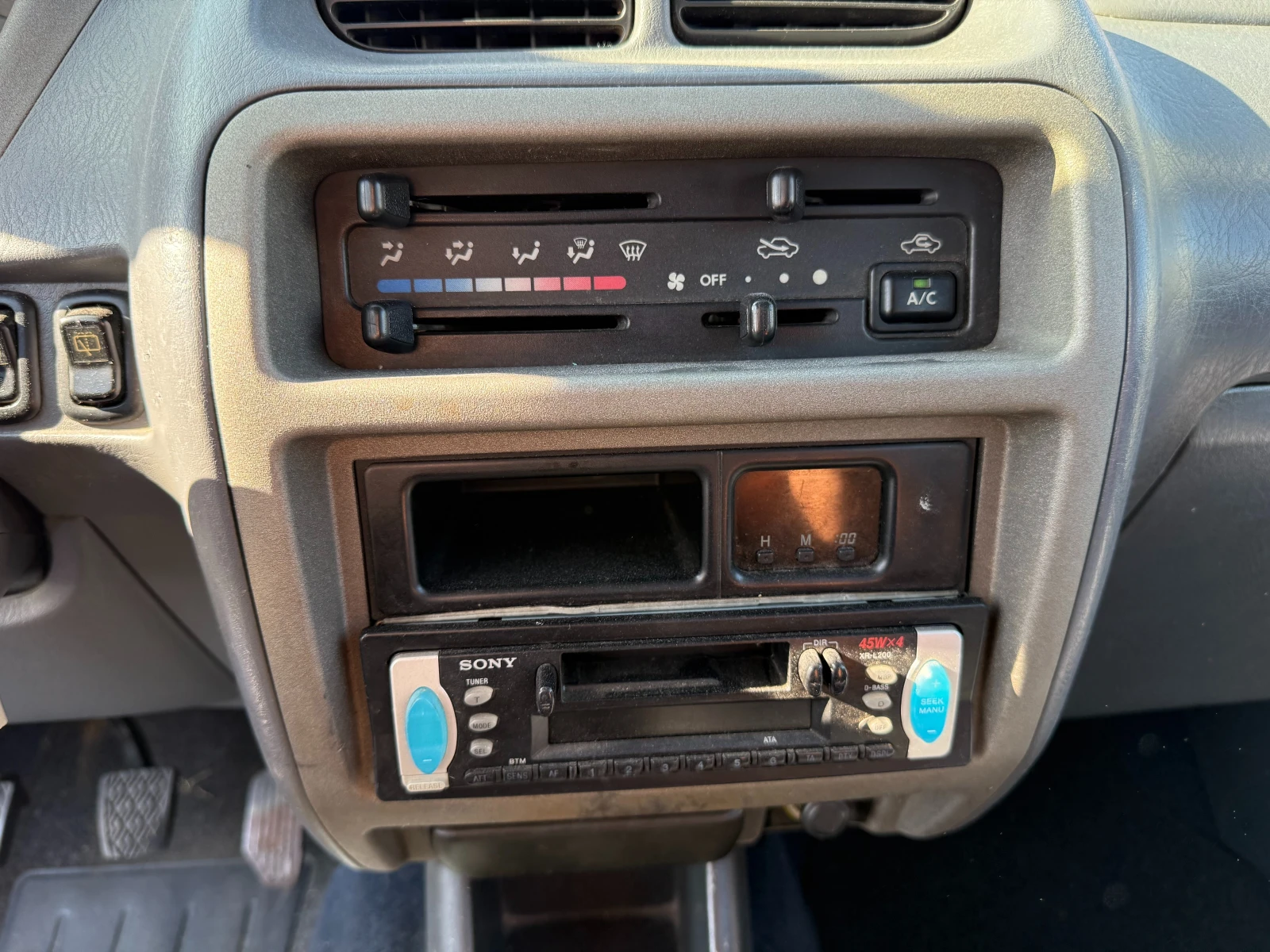 Daihatsu Terios 1.3i 4x4 Klimatik - изображение 10