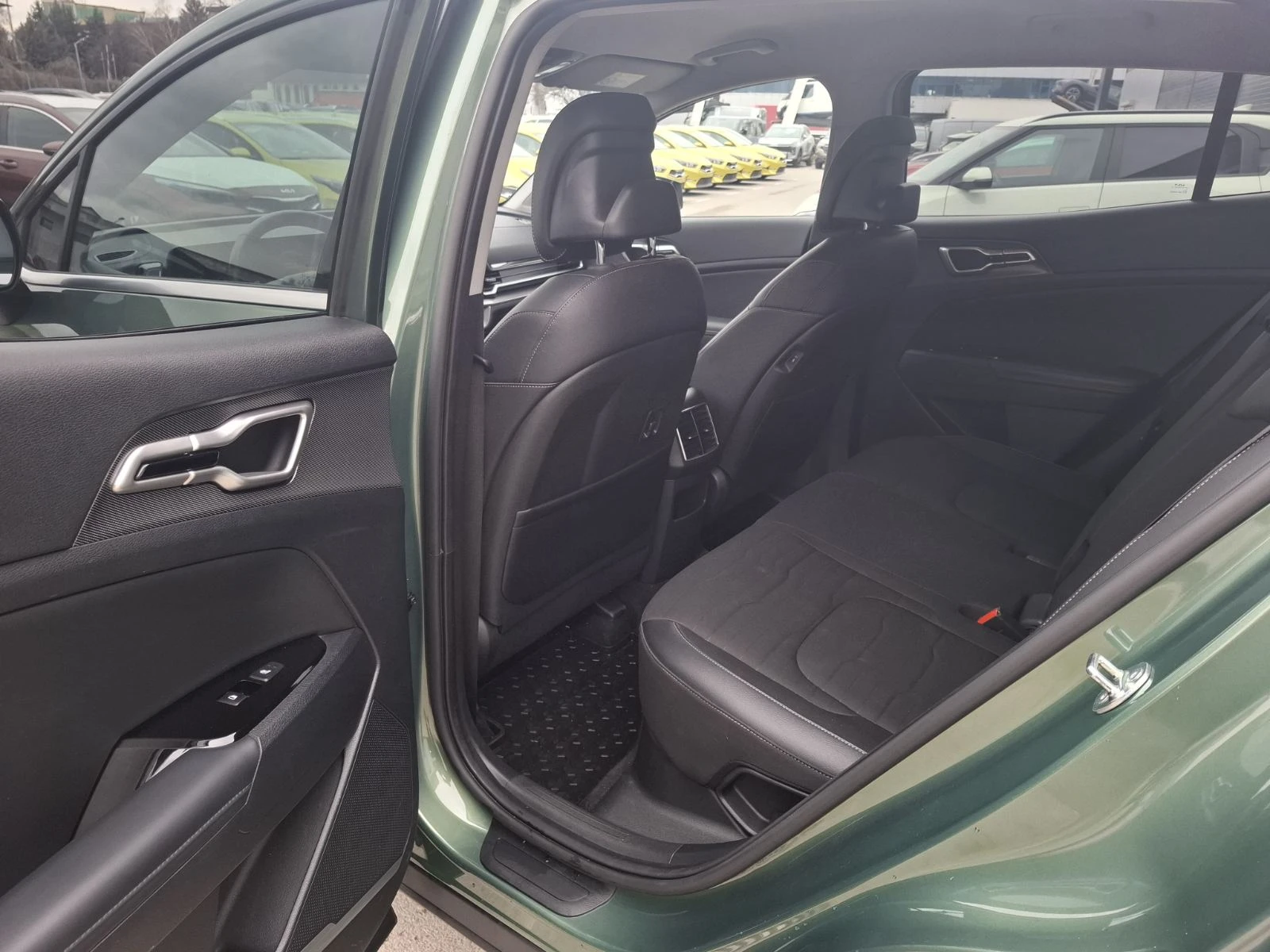 Kia Sportage 1.6 HEV EX, снимка 7 - Автомобили и джипове - 53962856