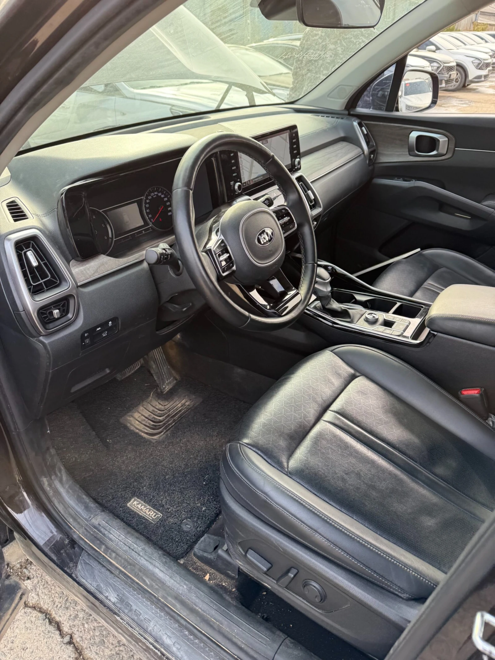 Kia Sorento 2.2 CRDI 4x4 - OЧАКВАН ВНОС, снимка 4 - Автомобили и джипове - 54124686