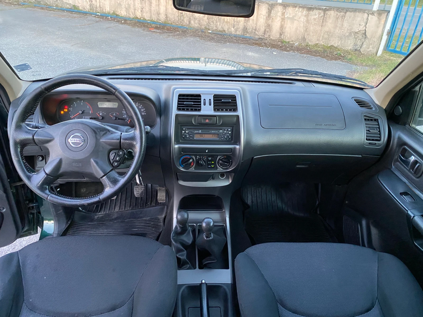 Nissan Terrano, снимка 11 - Автомобили и джипове - 54416919
