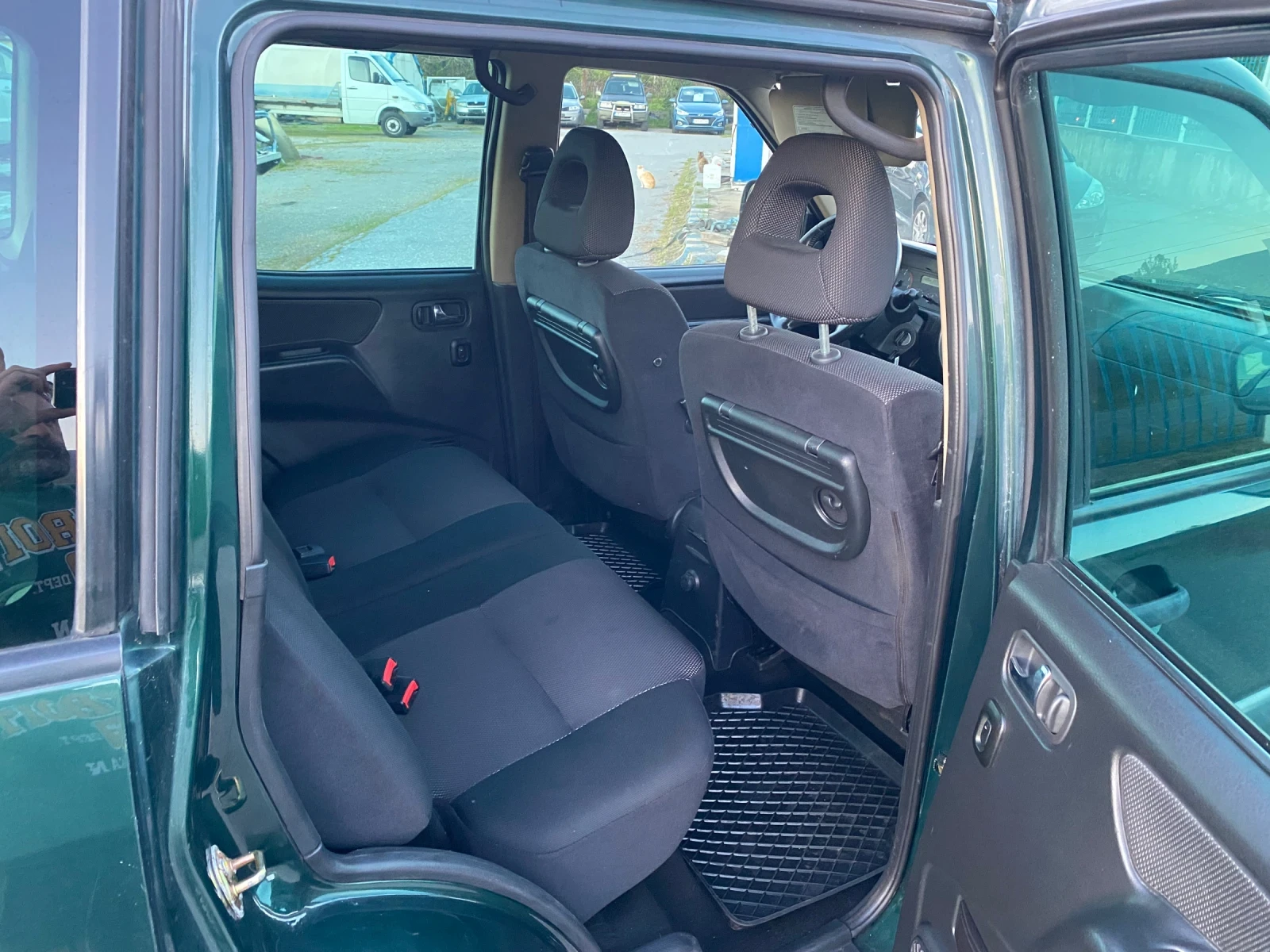 Nissan Terrano, снимка 9 - Автомобили и джипове - 54416919