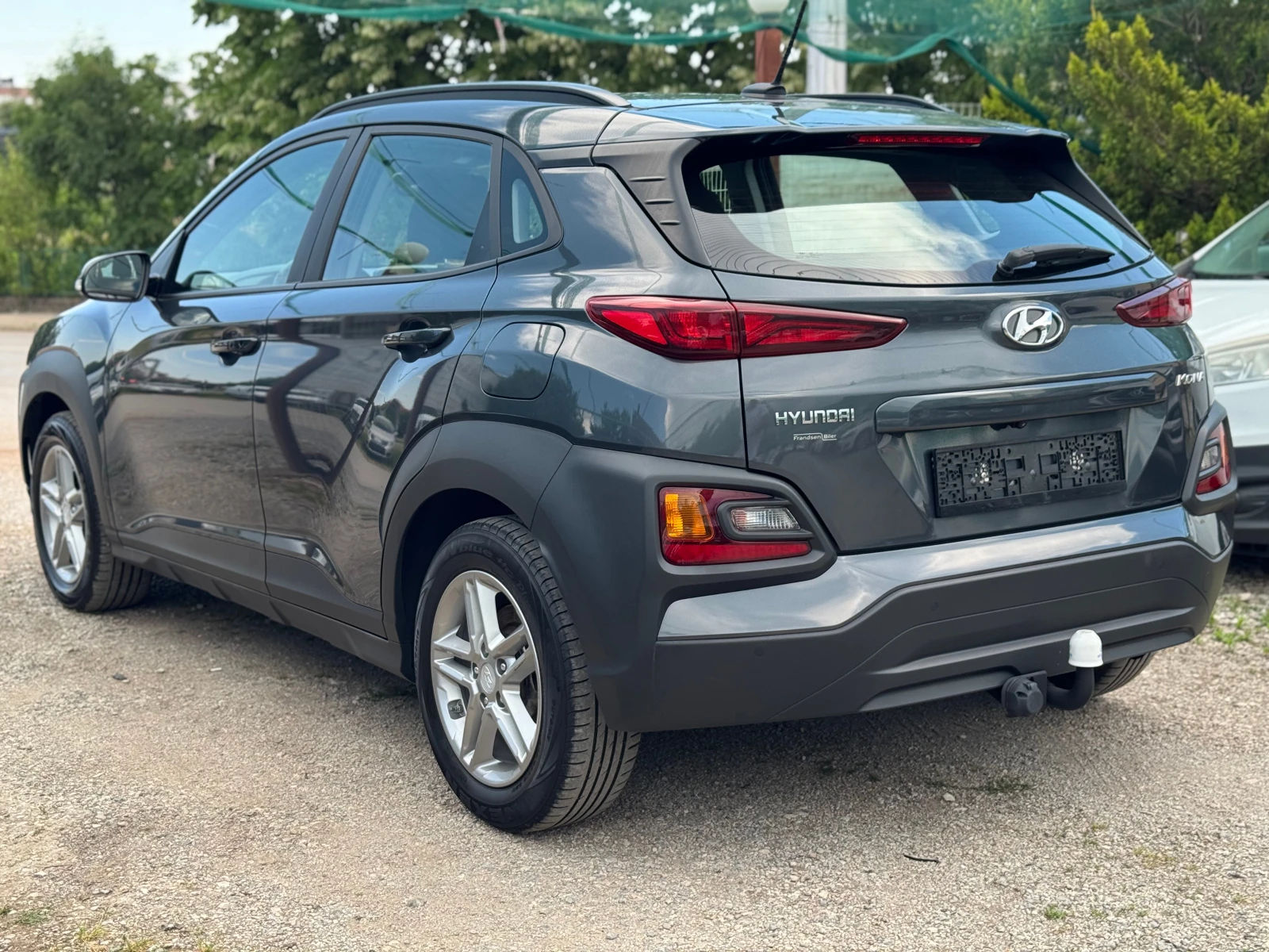 Hyundai Kona 1.6CRDI* Navi* Kamera* KeyLess* Distronic, снимка 5 - Автомобили и джипове - 54878841
