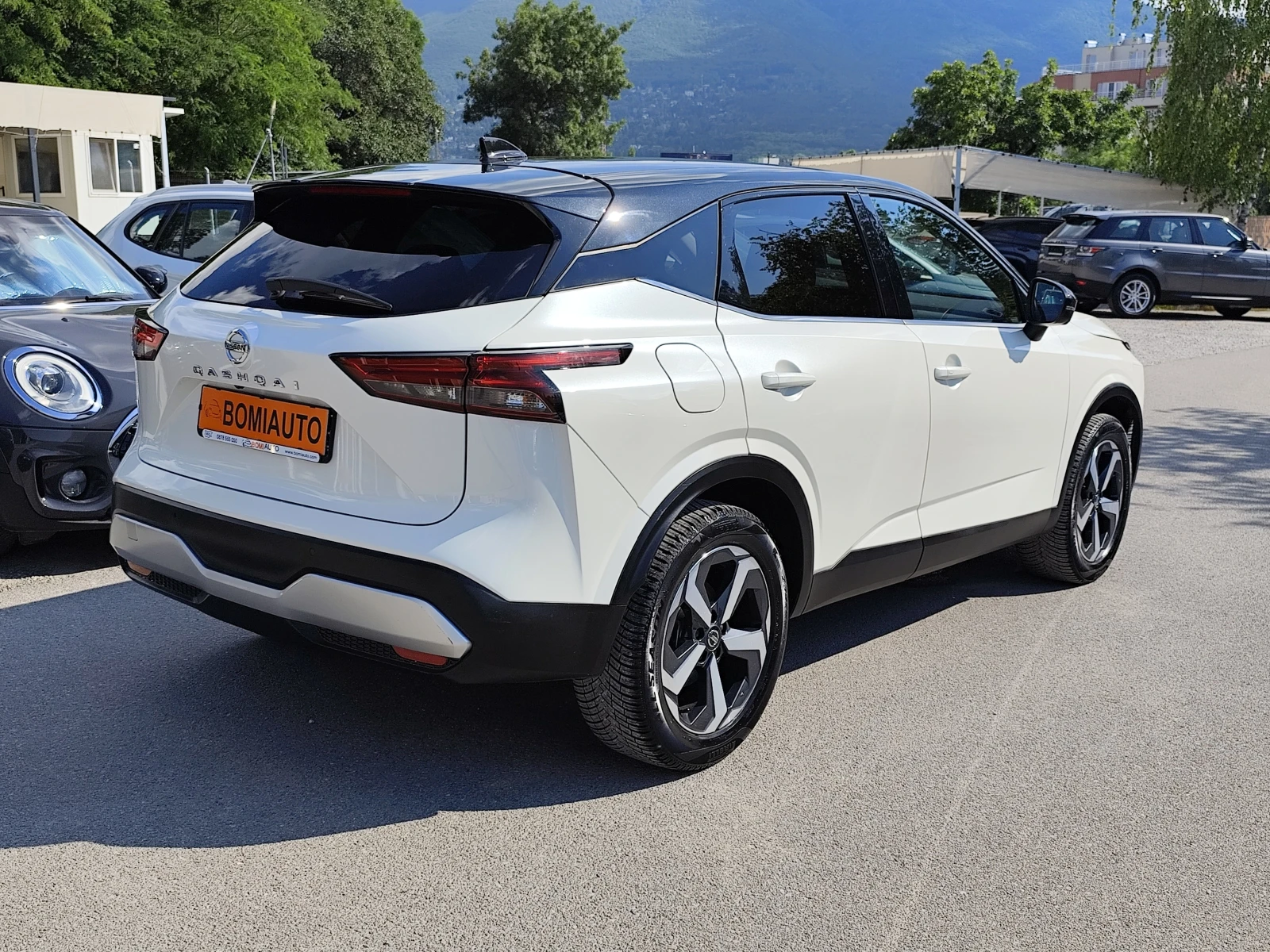 Nissan Qashqai 1.3 Hybrid* LED* NAVI* CAMERA 360* EURO6D* 67000km, снимка 4 - Автомобили и джипове - 55062140
